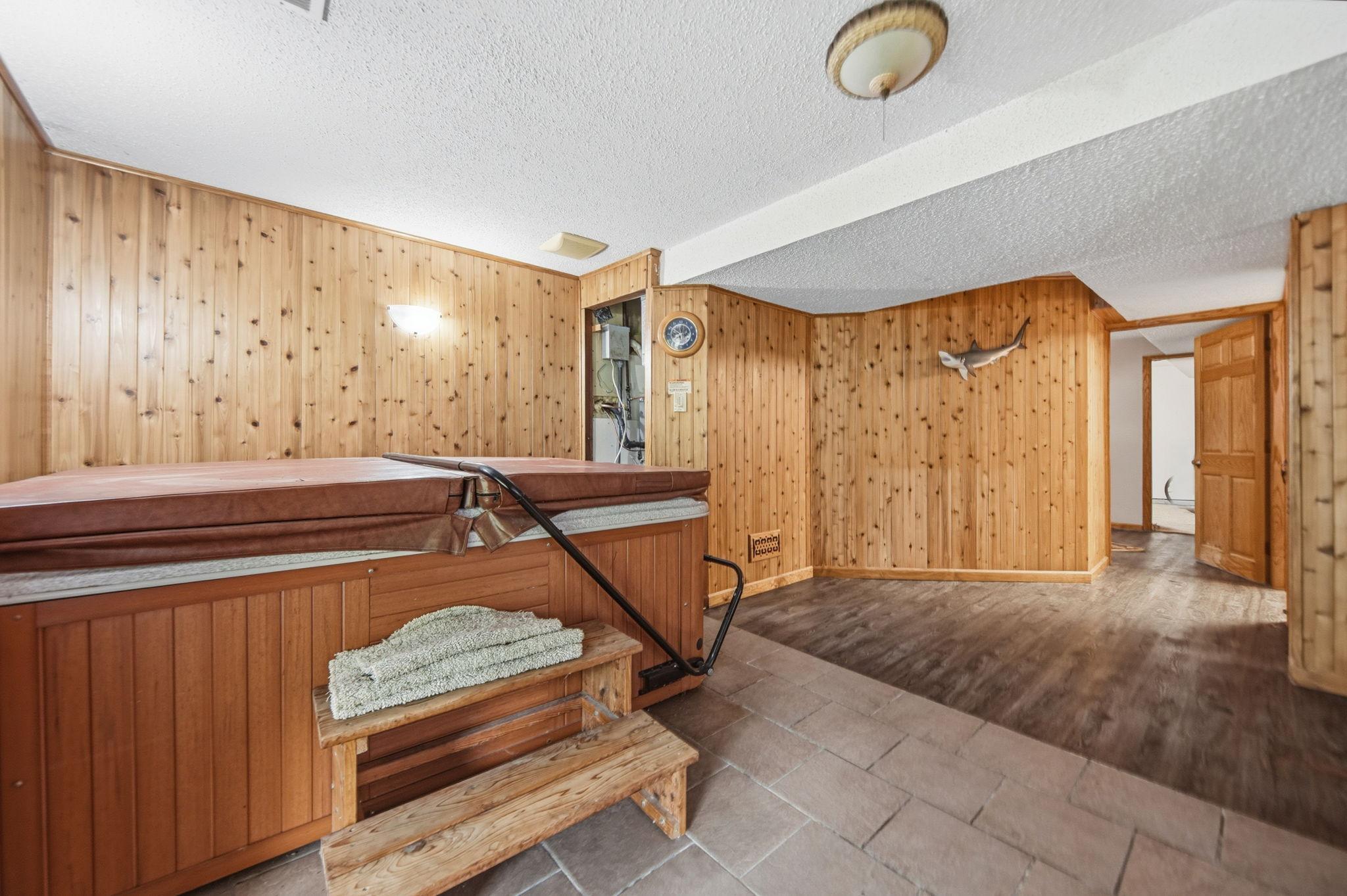 14825 Crow River Drive Property Photo 32