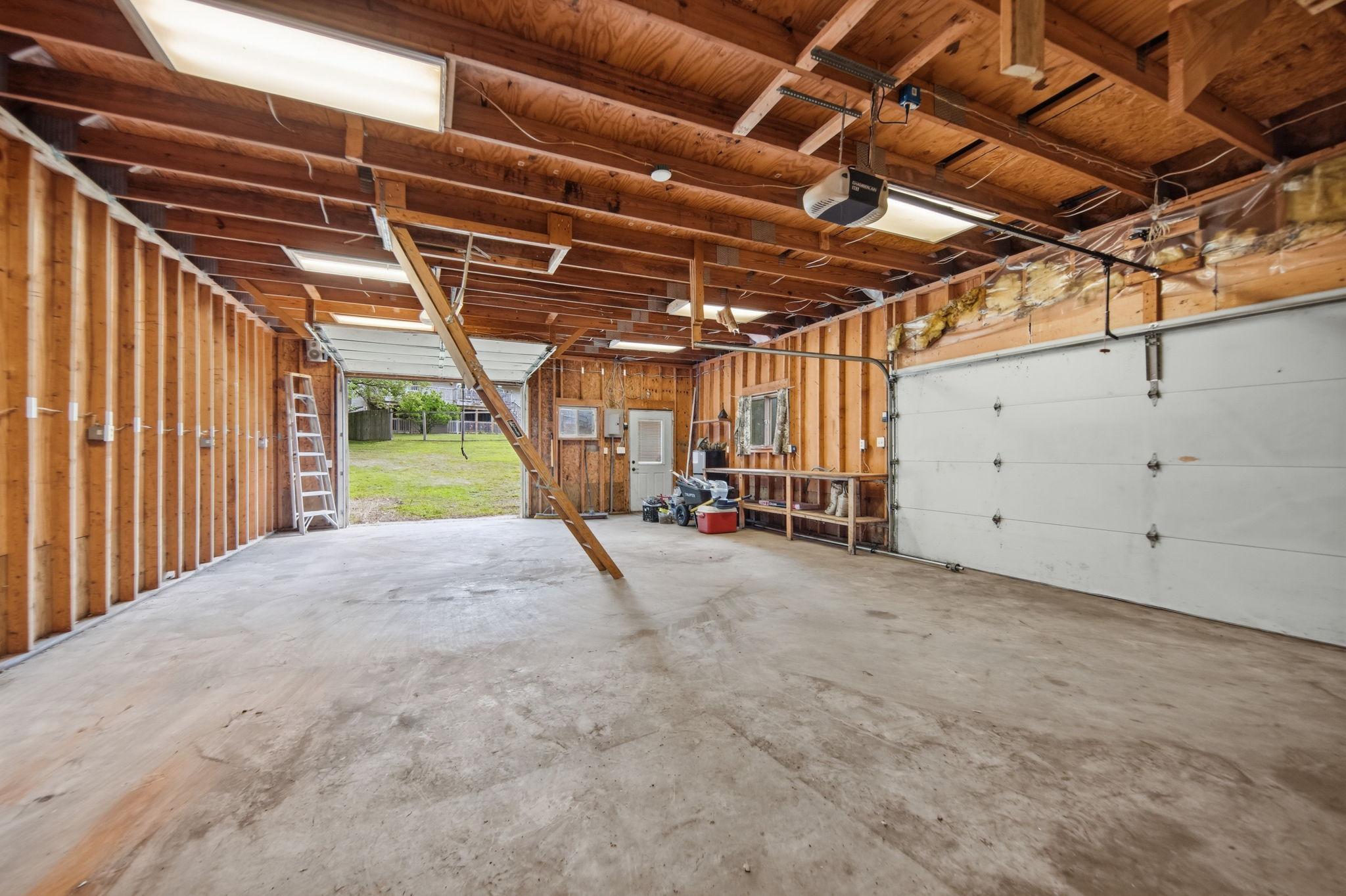 14825 Crow River Drive Property Photo 37