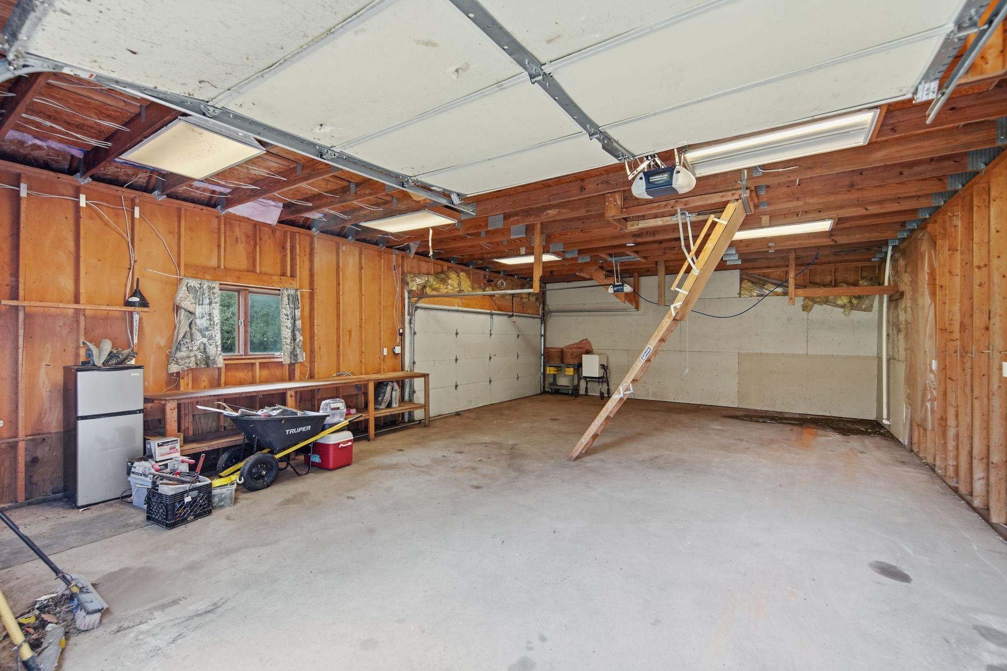 14825 Crow River Drive Property Photo 38
