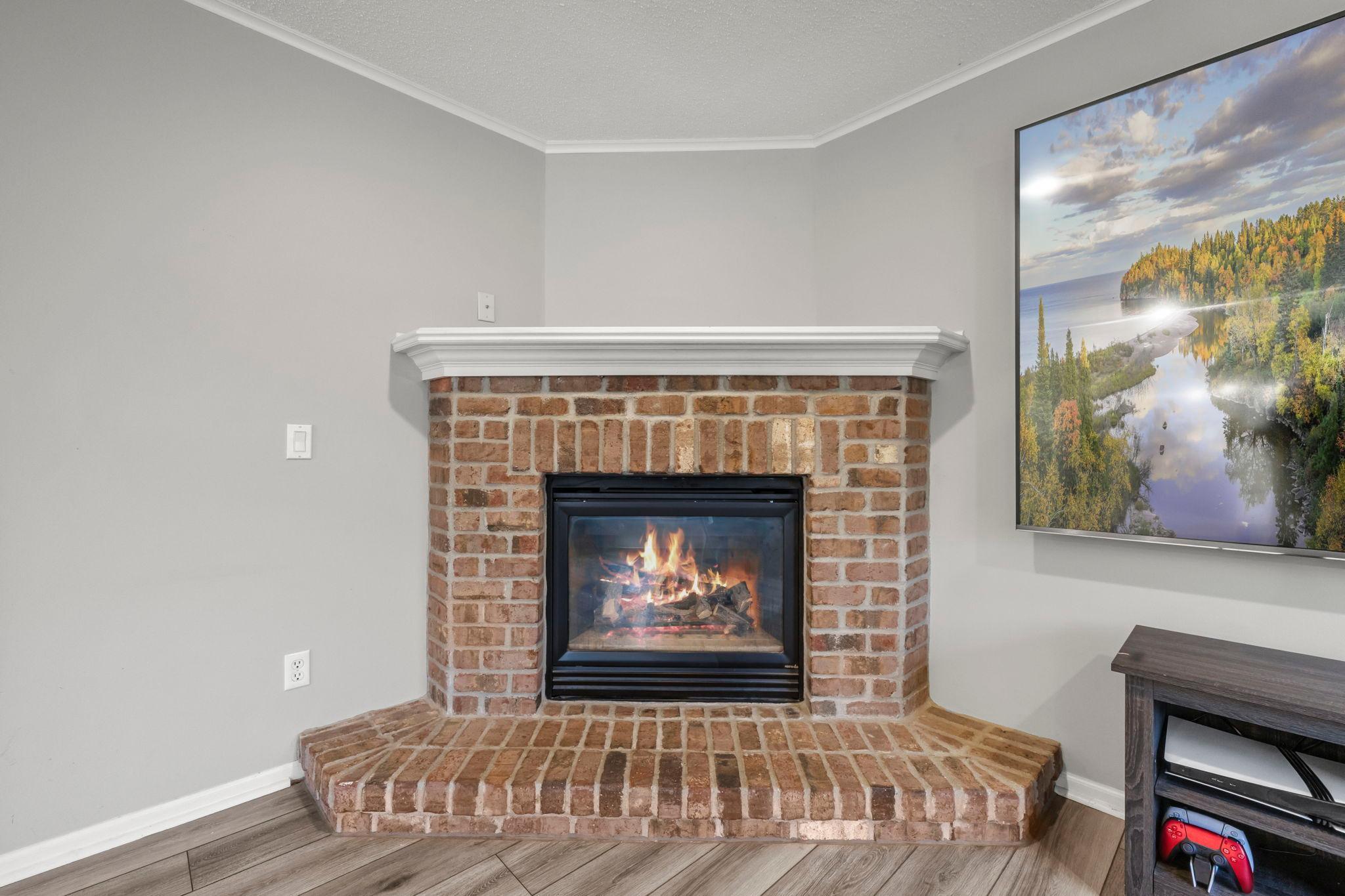1672 Windsor Drive S Property Photo 25