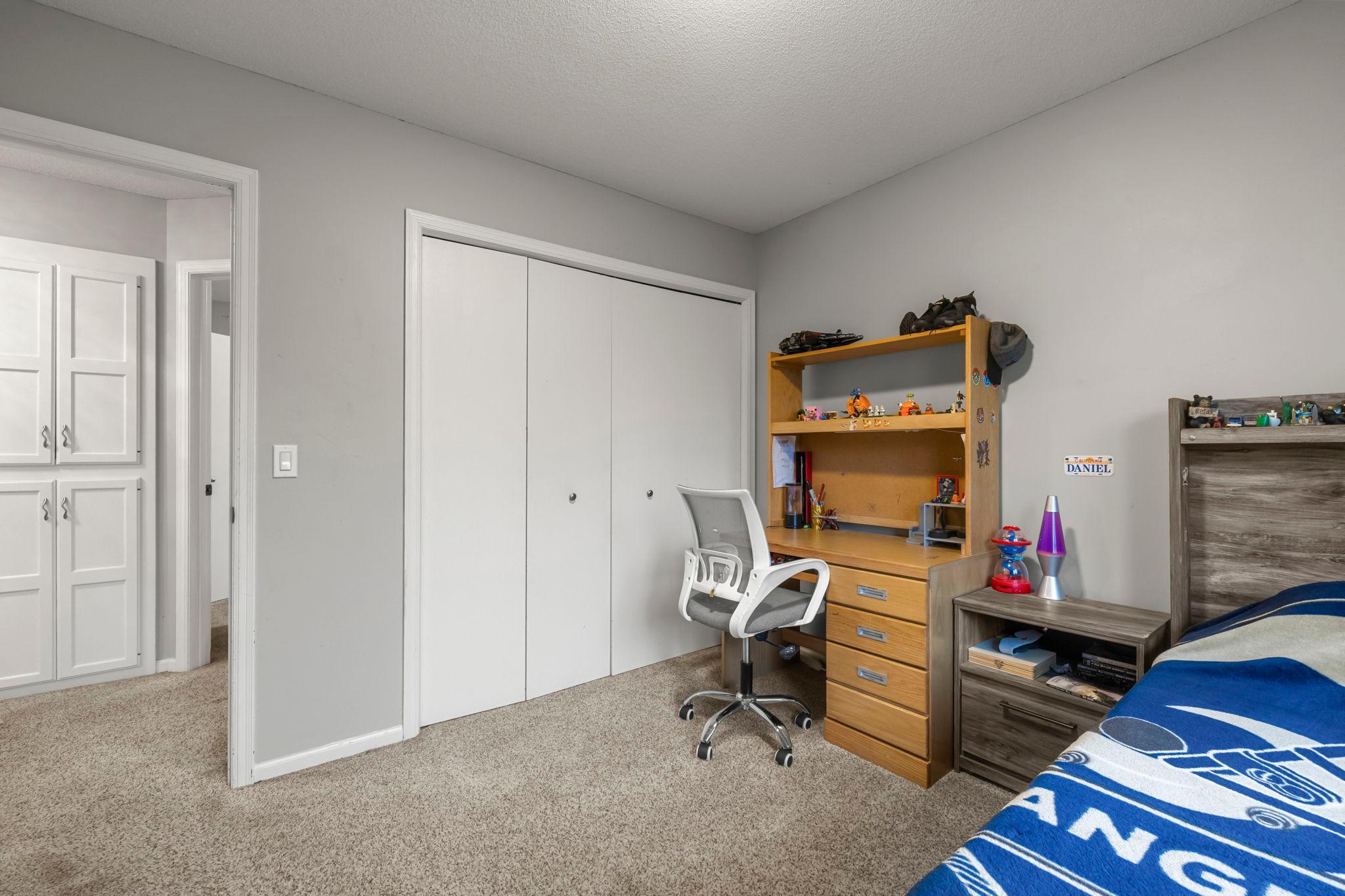 1672 Windsor Drive S Property Photo 47