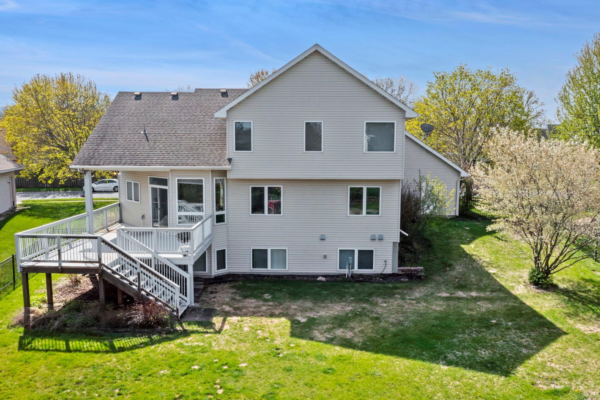 1672 Windsor Drive S Property Photo 69