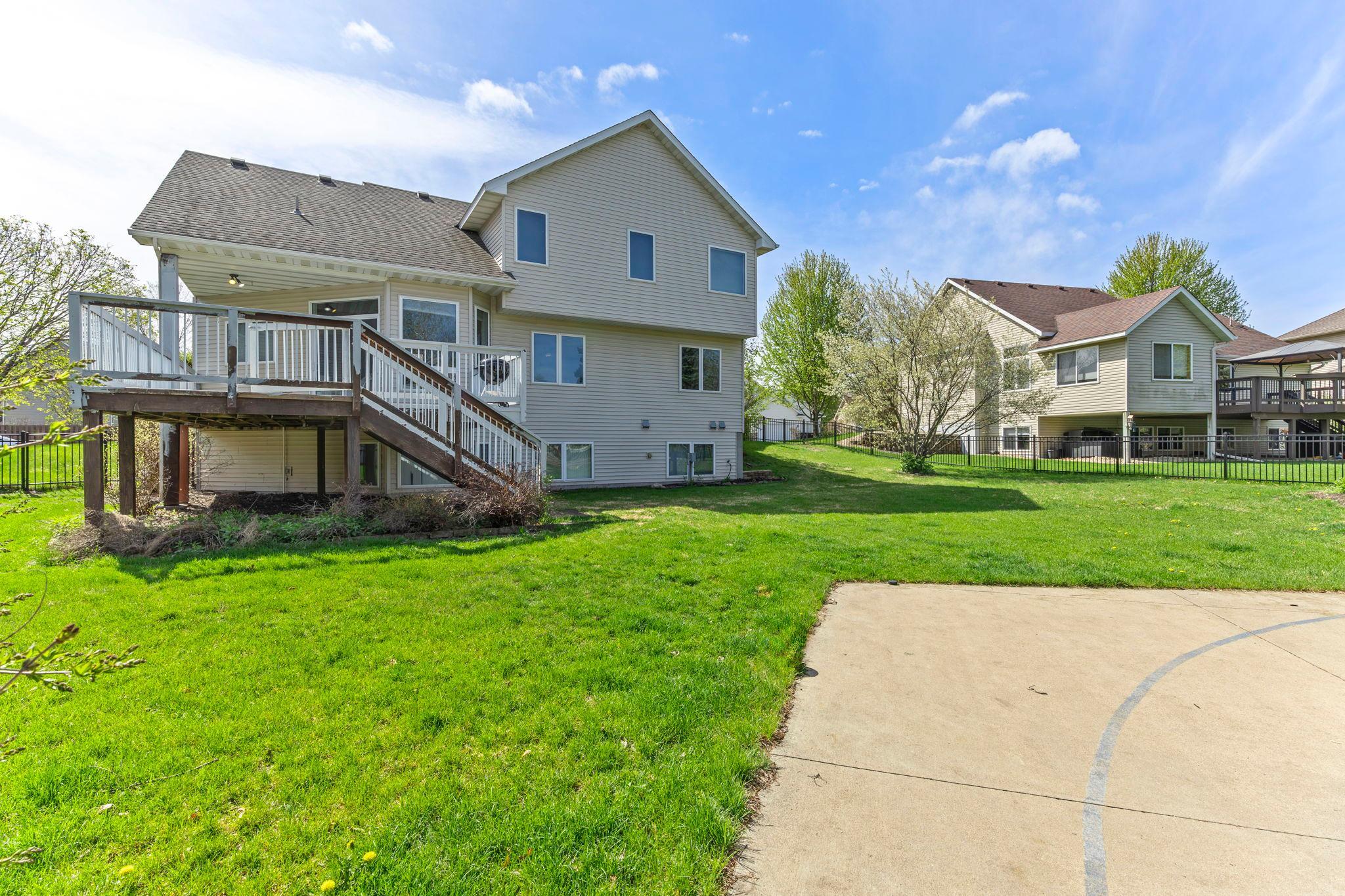1672 Windsor Drive S Property Photo 70