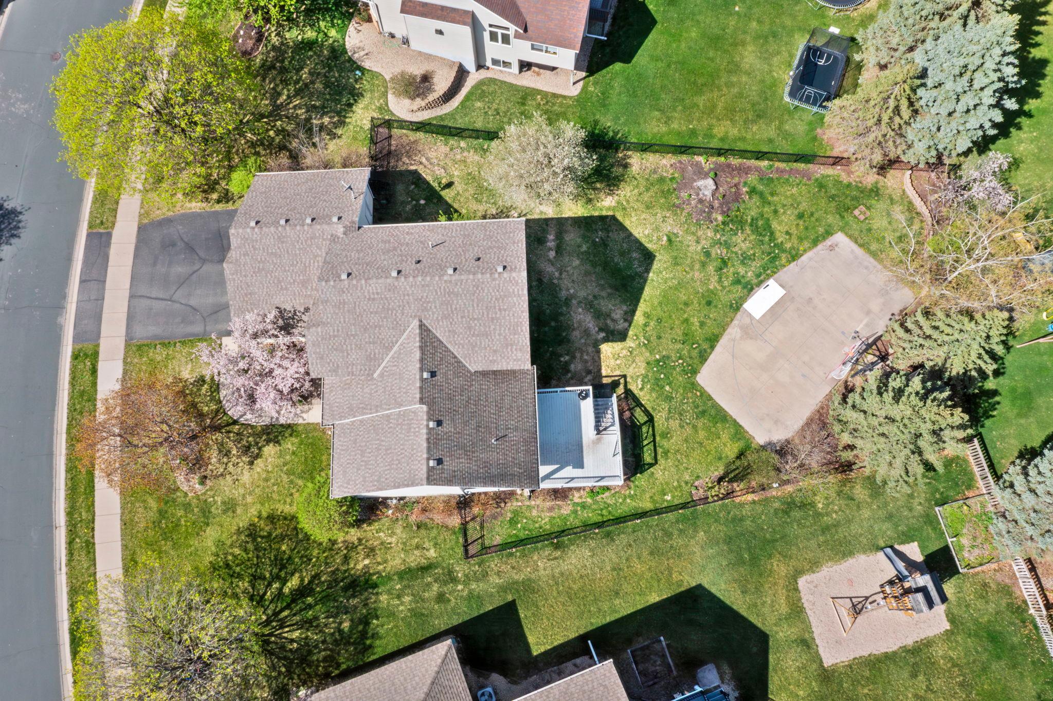 1672 Windsor Drive S Property Photo 73