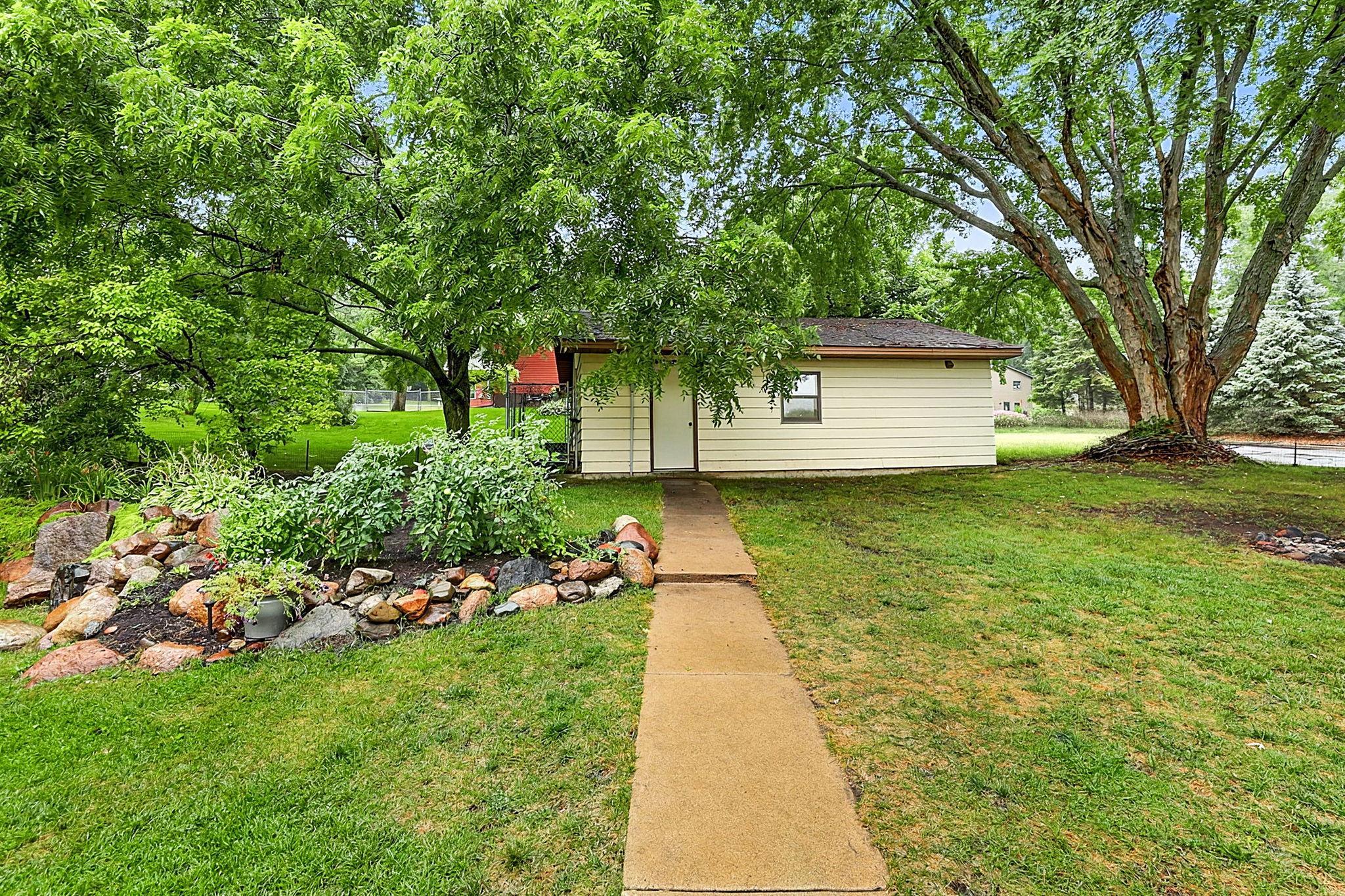 15 14th Avenue S Property Photo 35