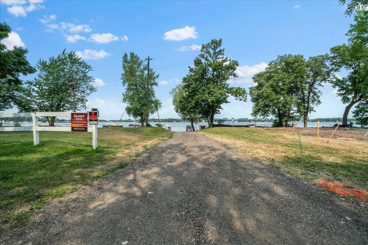 21653-21657 Finch Loop Property Photo 20