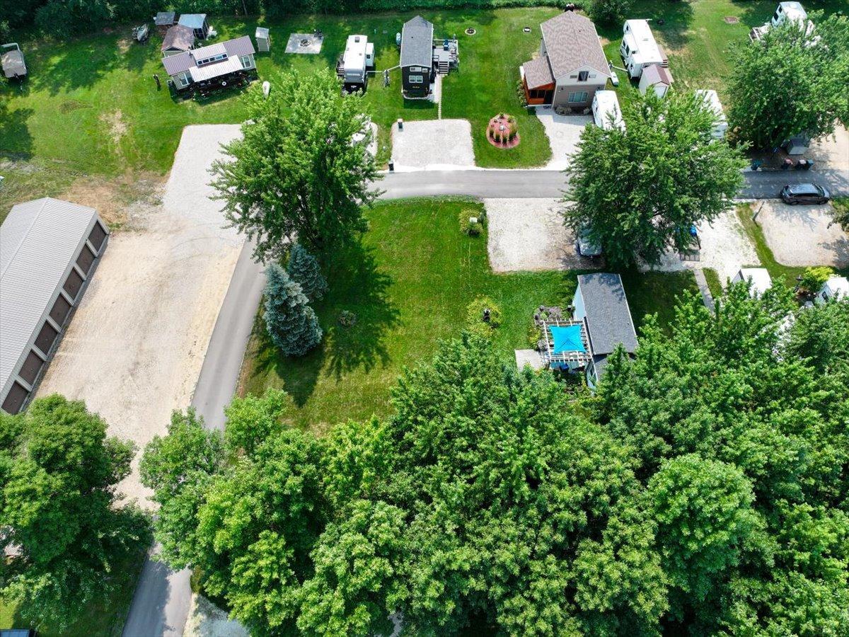 21653-21657 Finch Loop Property Photo 28