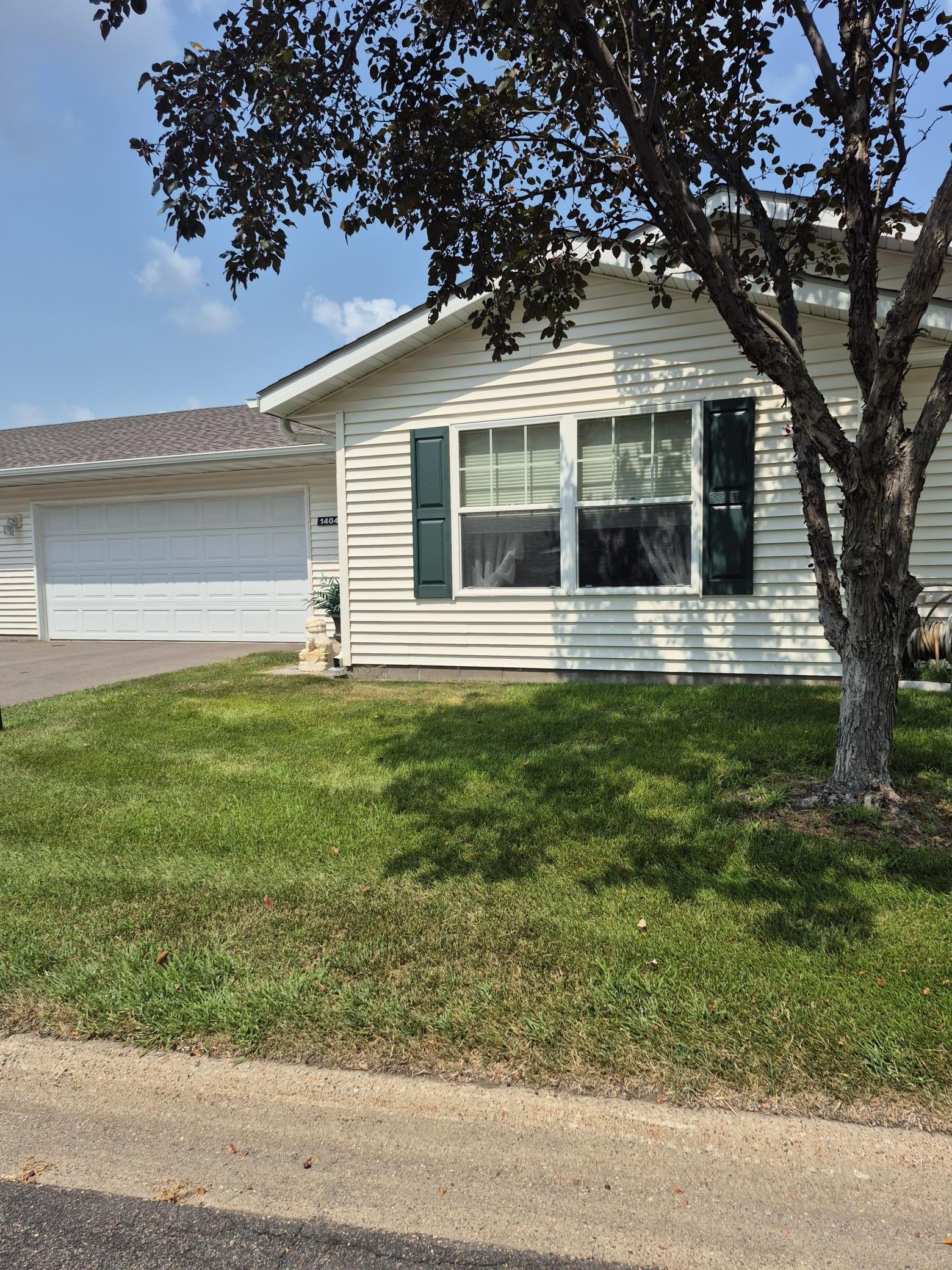 1404 Presidential Drive Property Photo 1