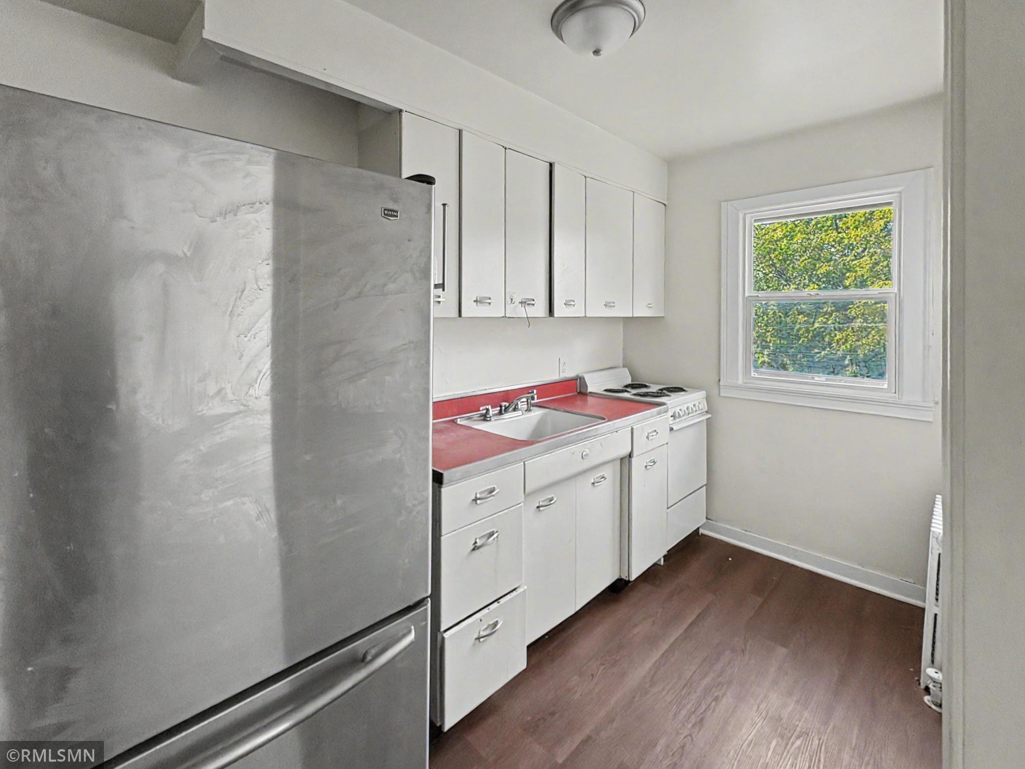97 Orme Street E 102 Property Photo 6