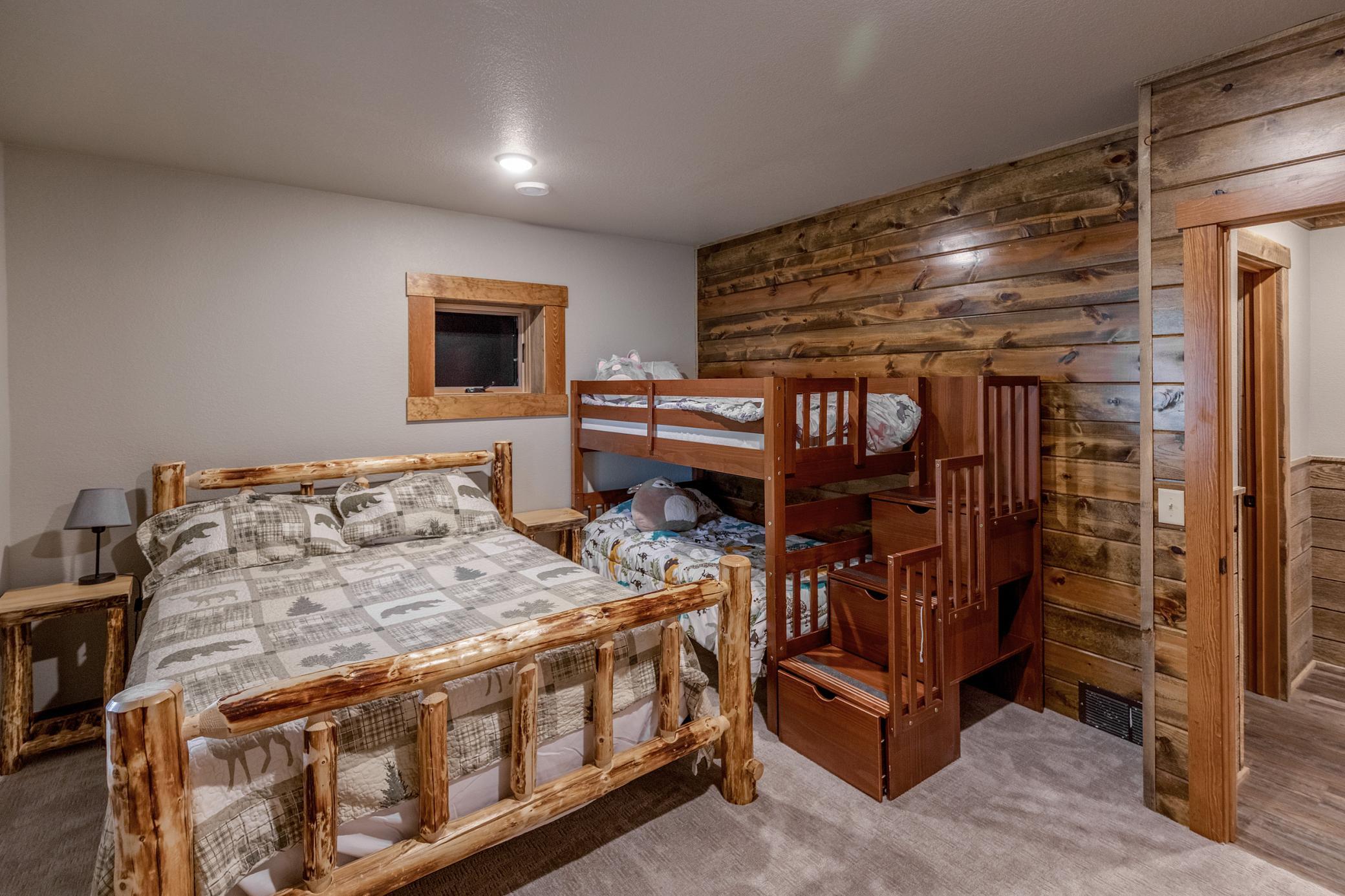 17520 Huckleberry Lane Property Photo 43
