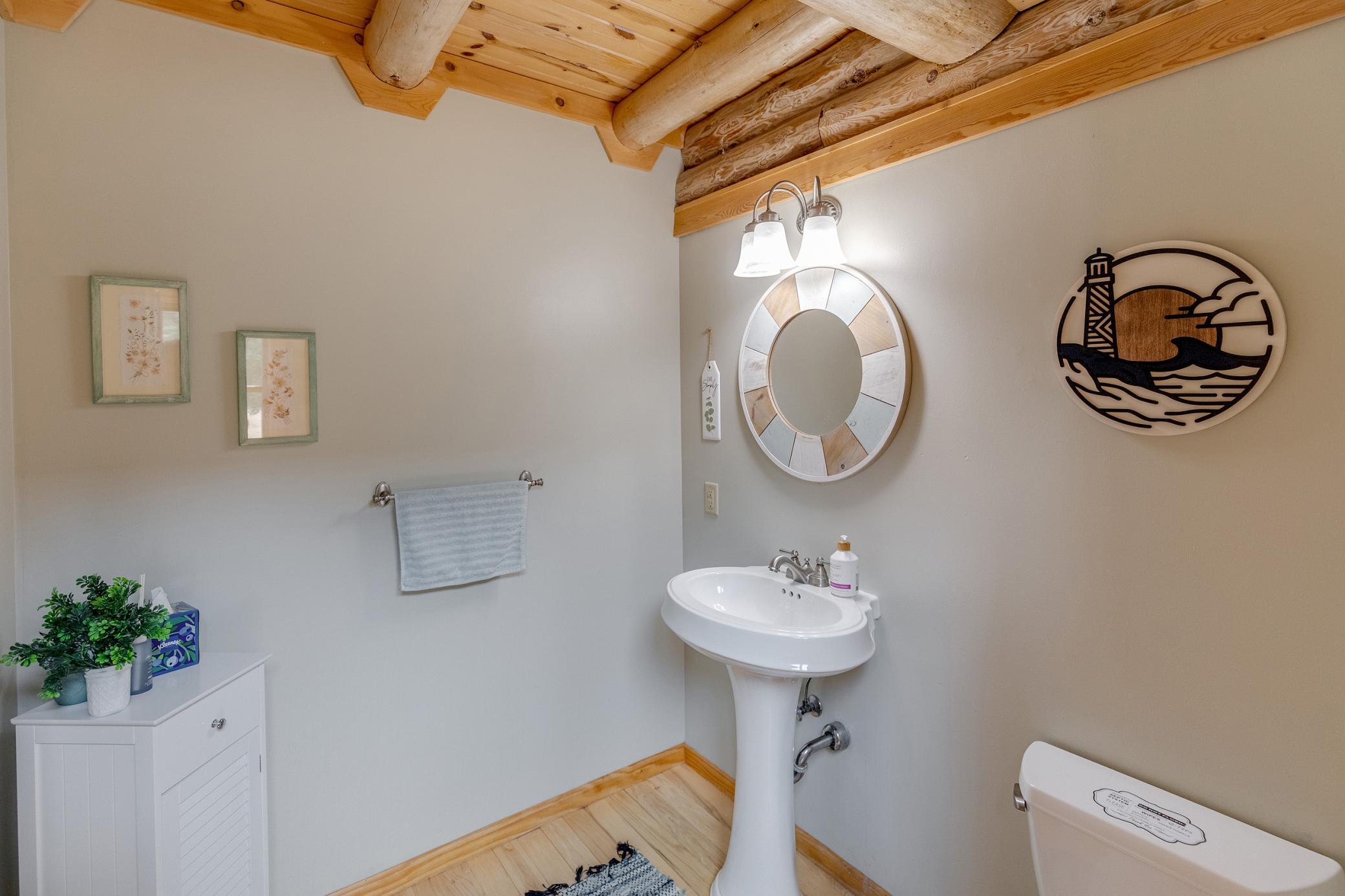 17520 Huckleberry Lane Property Photo 48