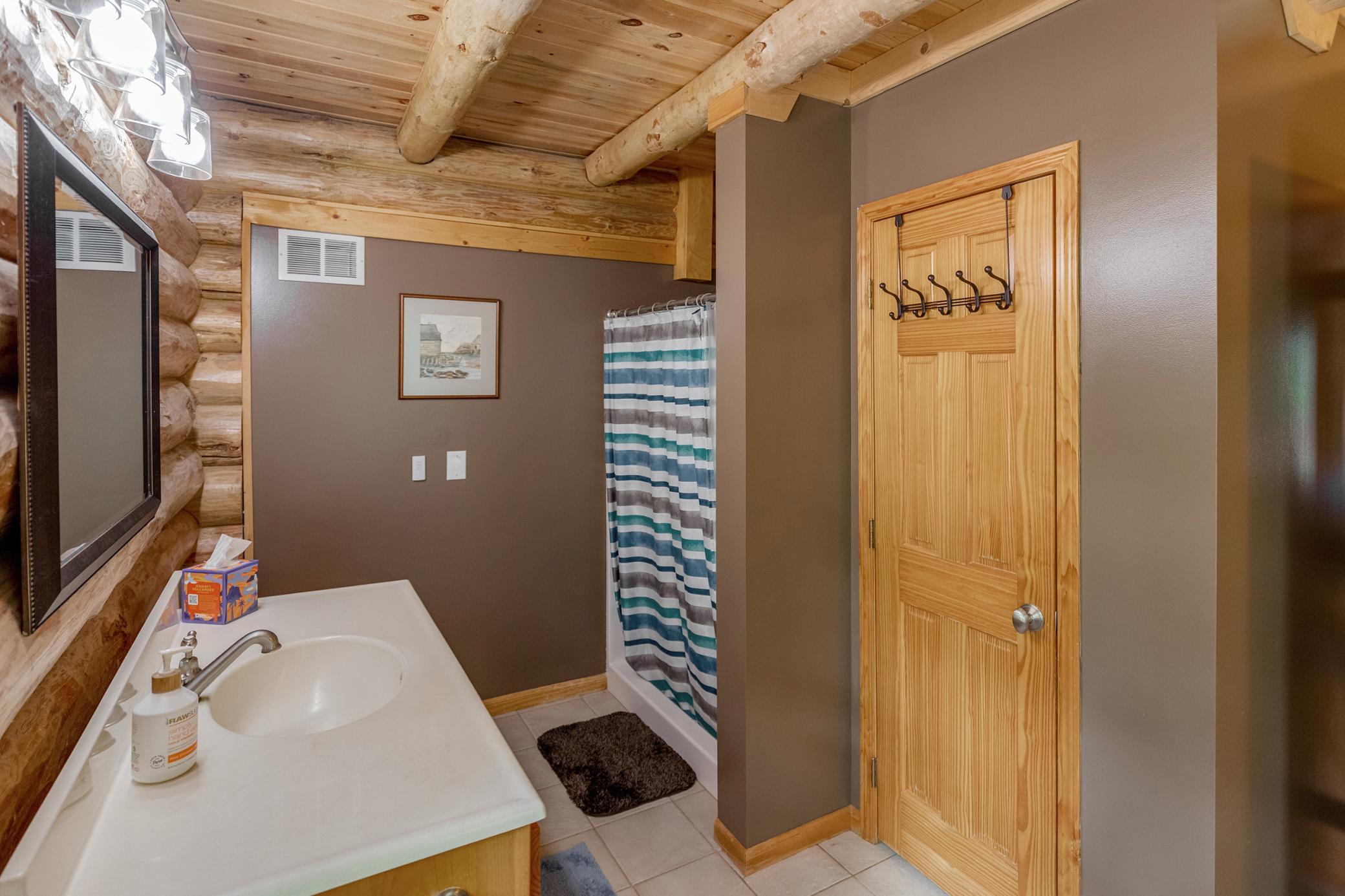17520 Huckleberry Lane Property Photo 49