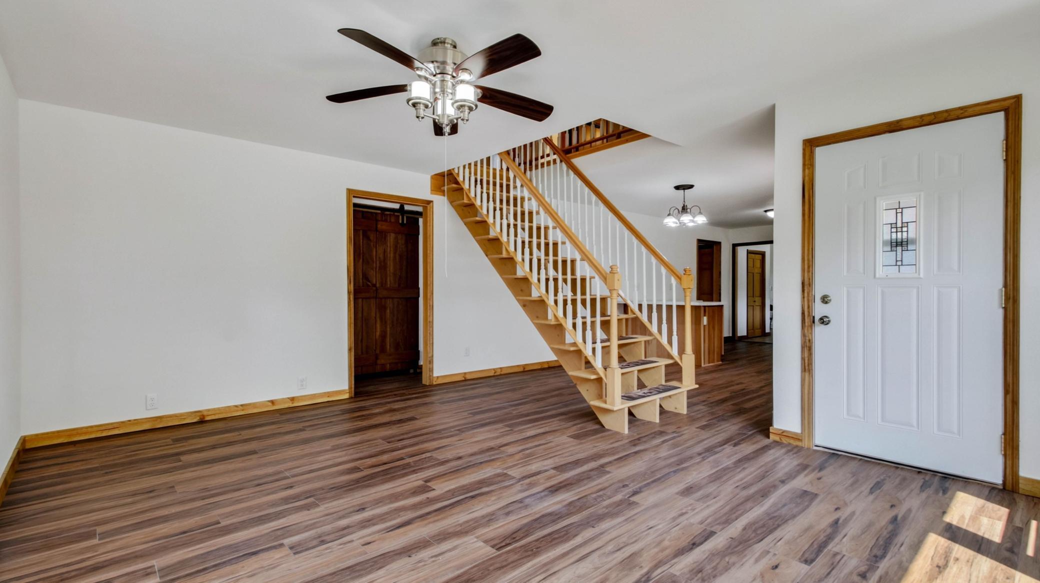 W5480 Cr-x Property Photo 8