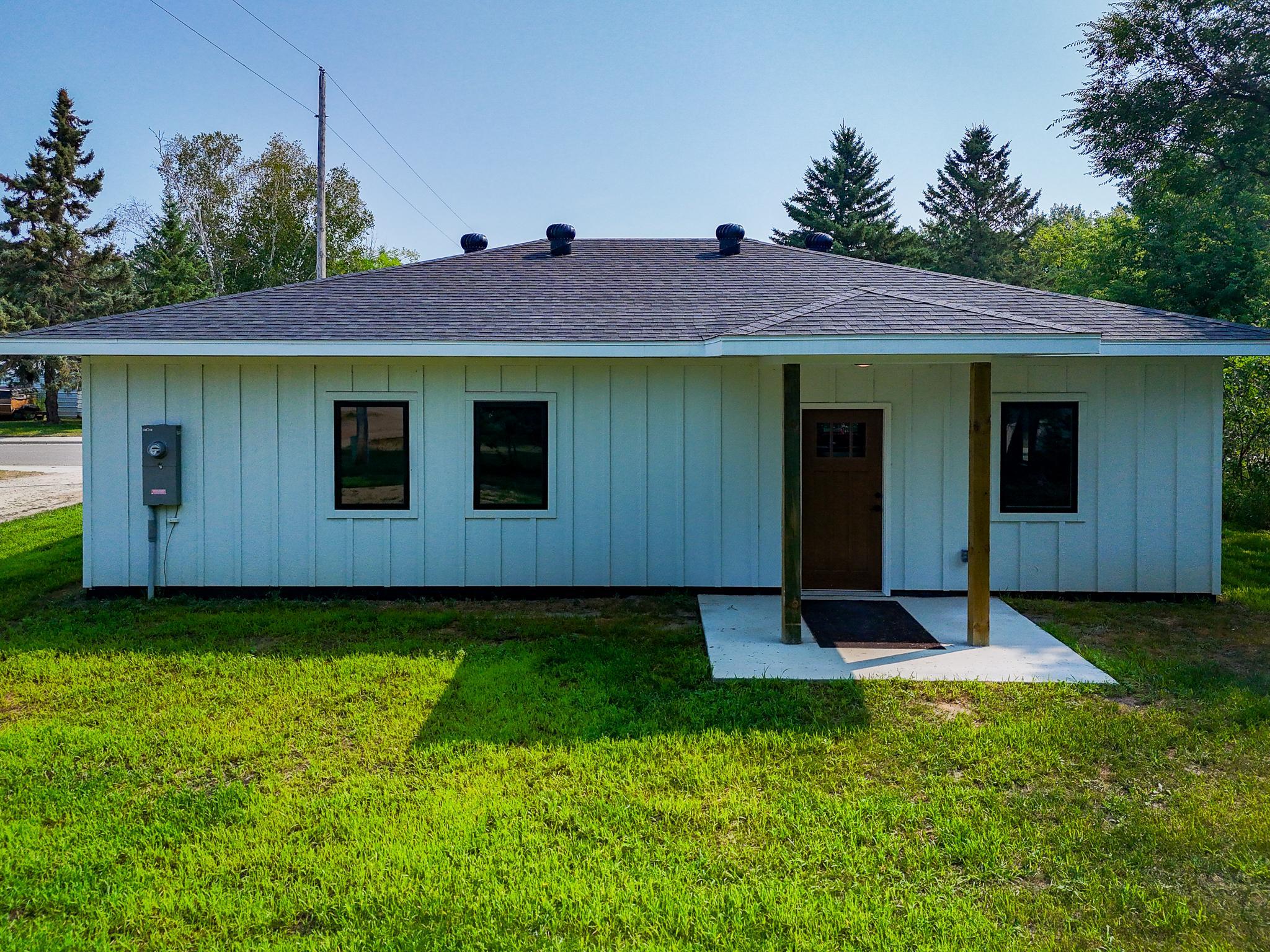 75 2nd Avenue Ne Property Photo 4