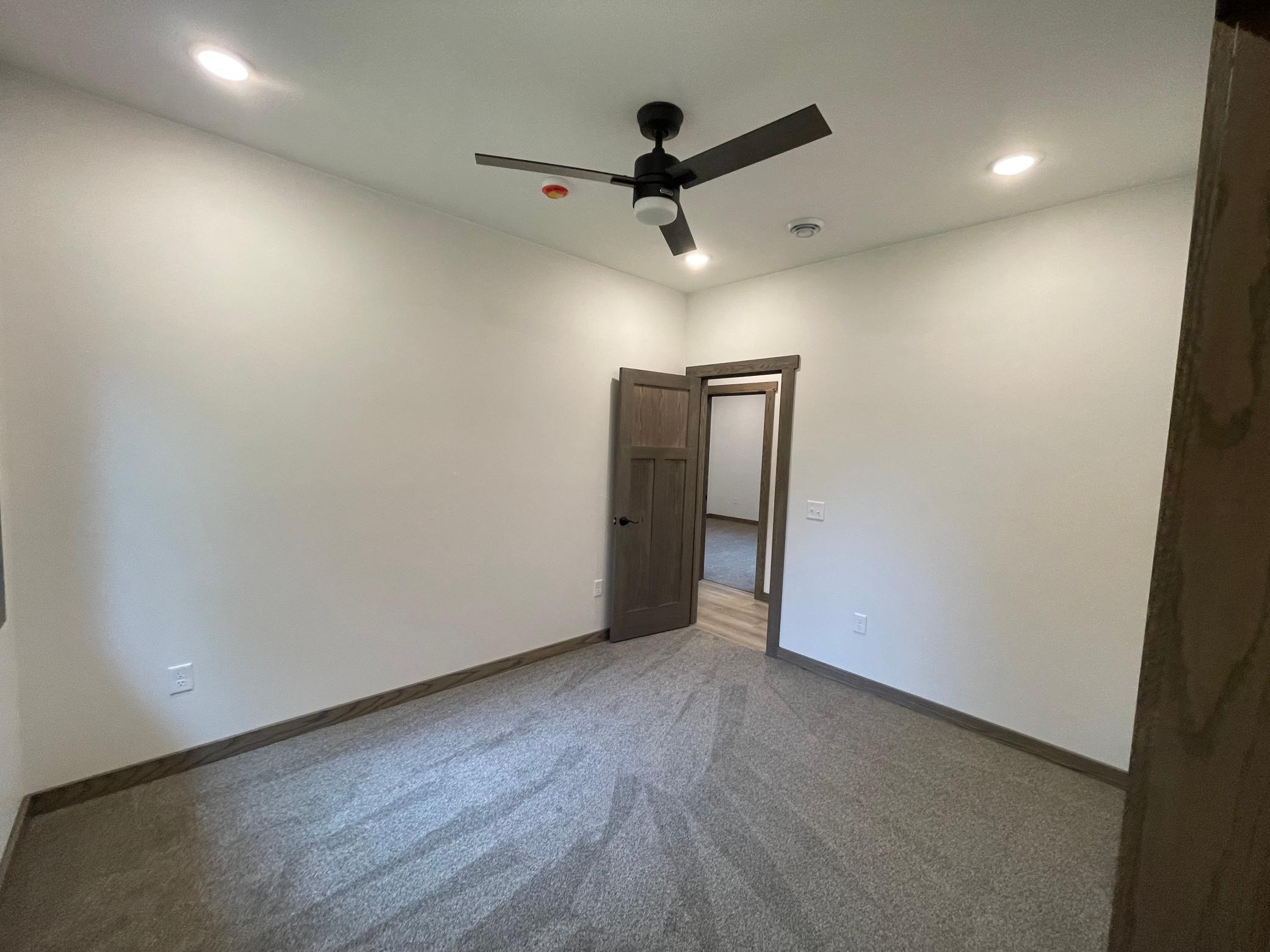 75 2nd Avenue Ne Property Photo 27