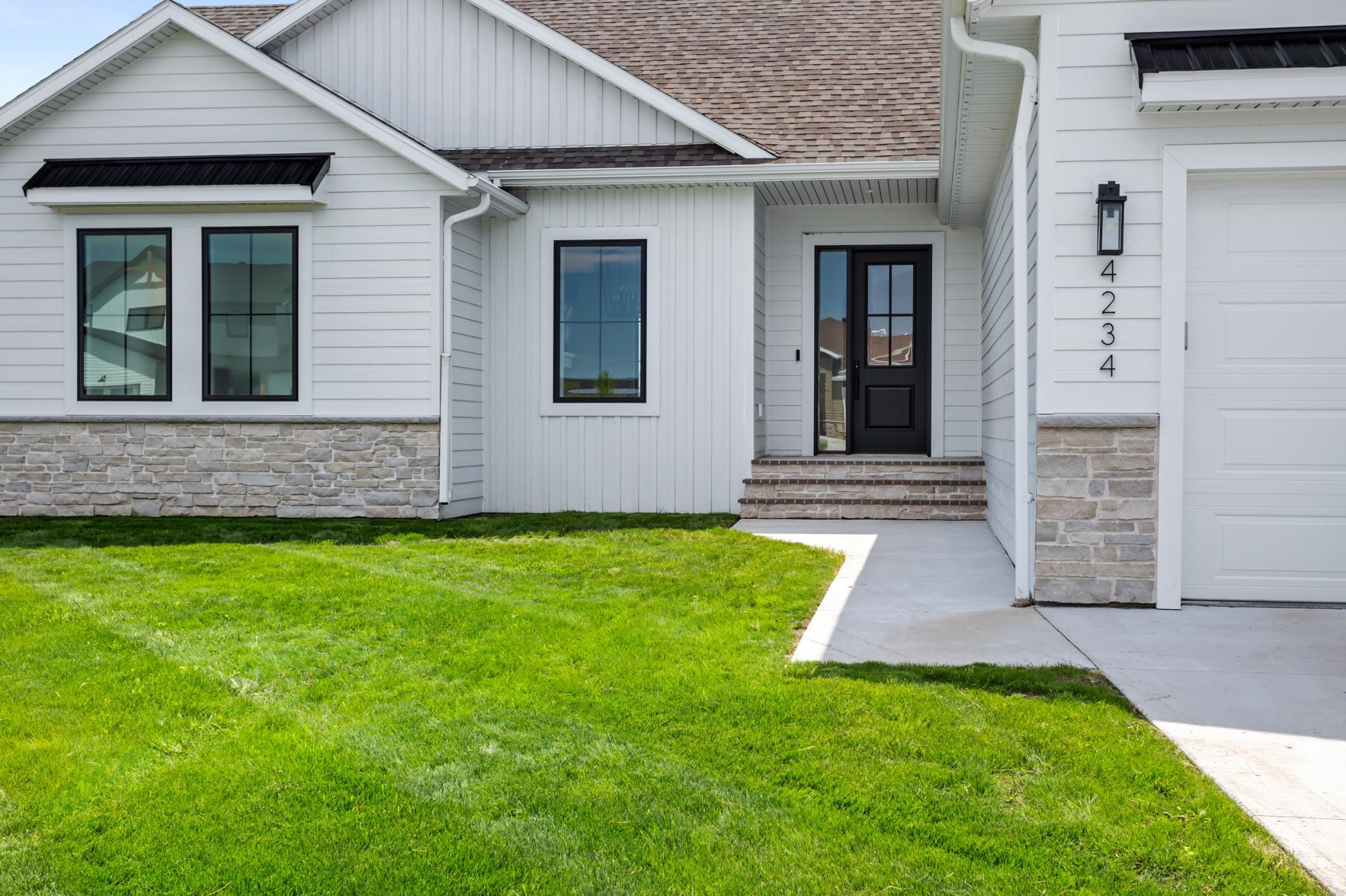 4234 Bristlecone Loop S Property Photo 2