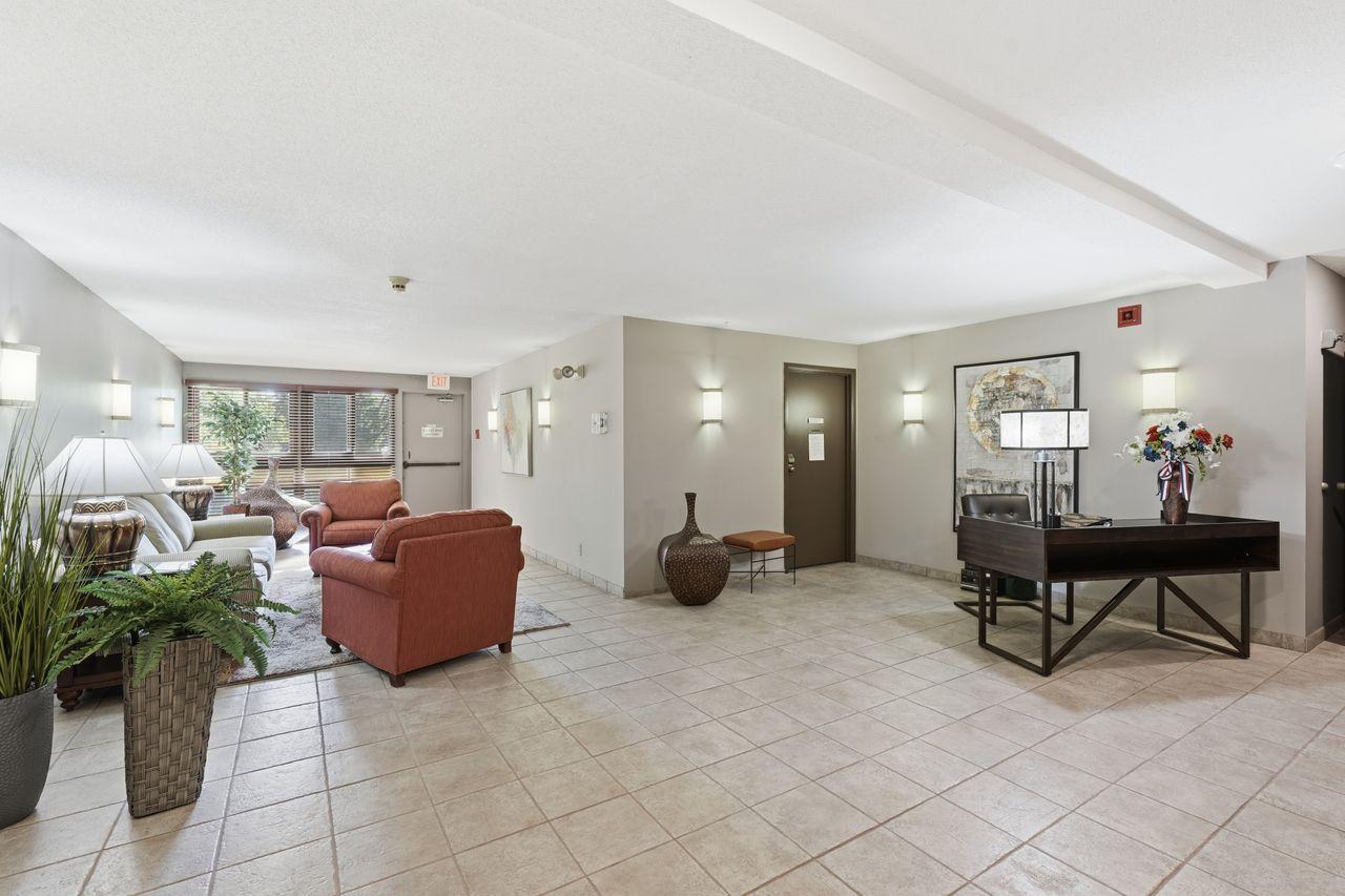 4045 Hodgson Road 201 Property Photo 12