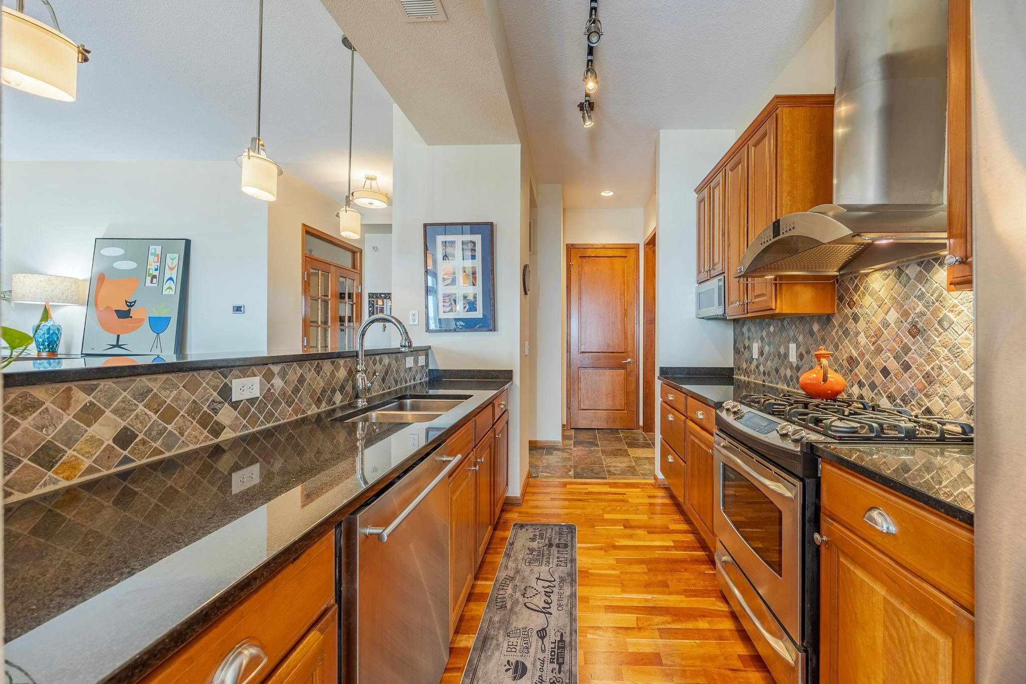 4100 Spring Street 410 Property Photo 6
