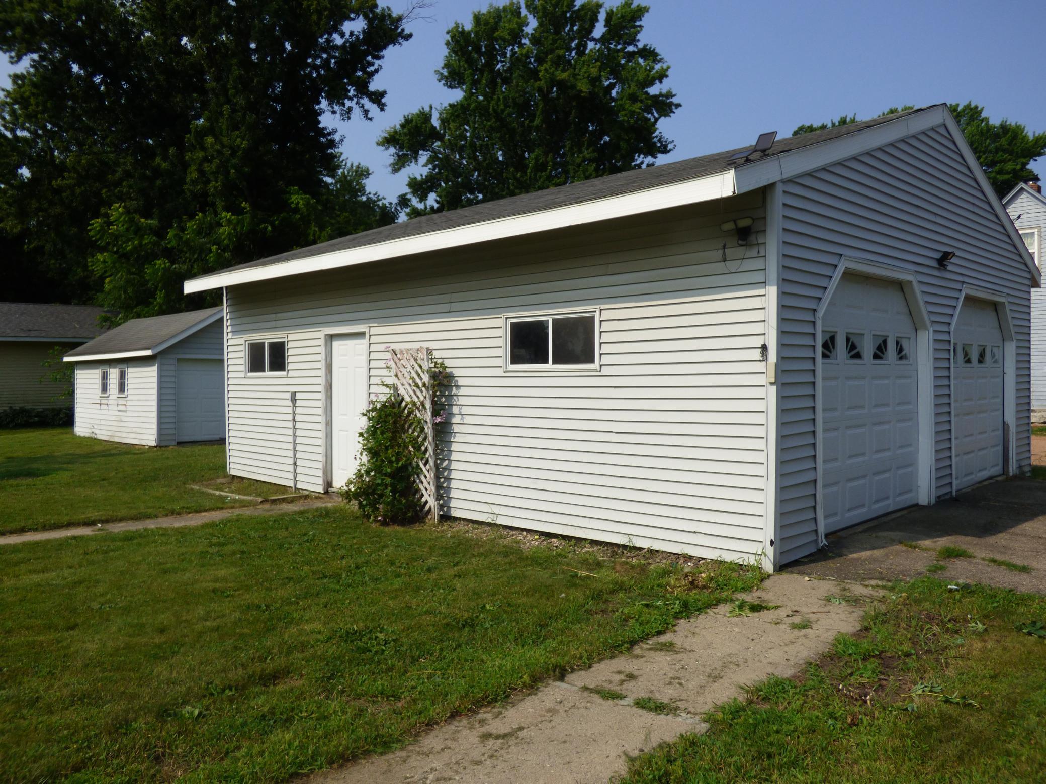 2 S Maple Avenue Property Photo 3