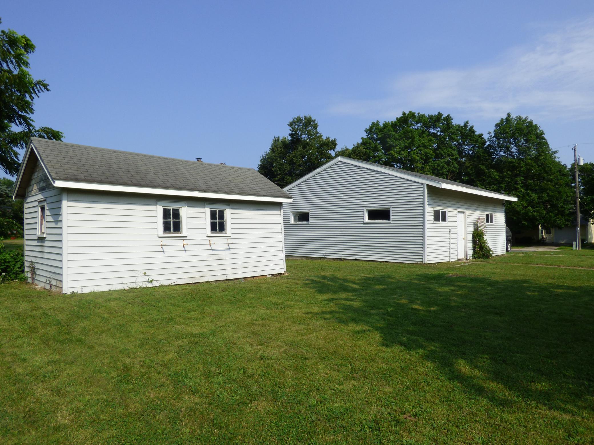 2 S Maple Avenue Property Photo 5