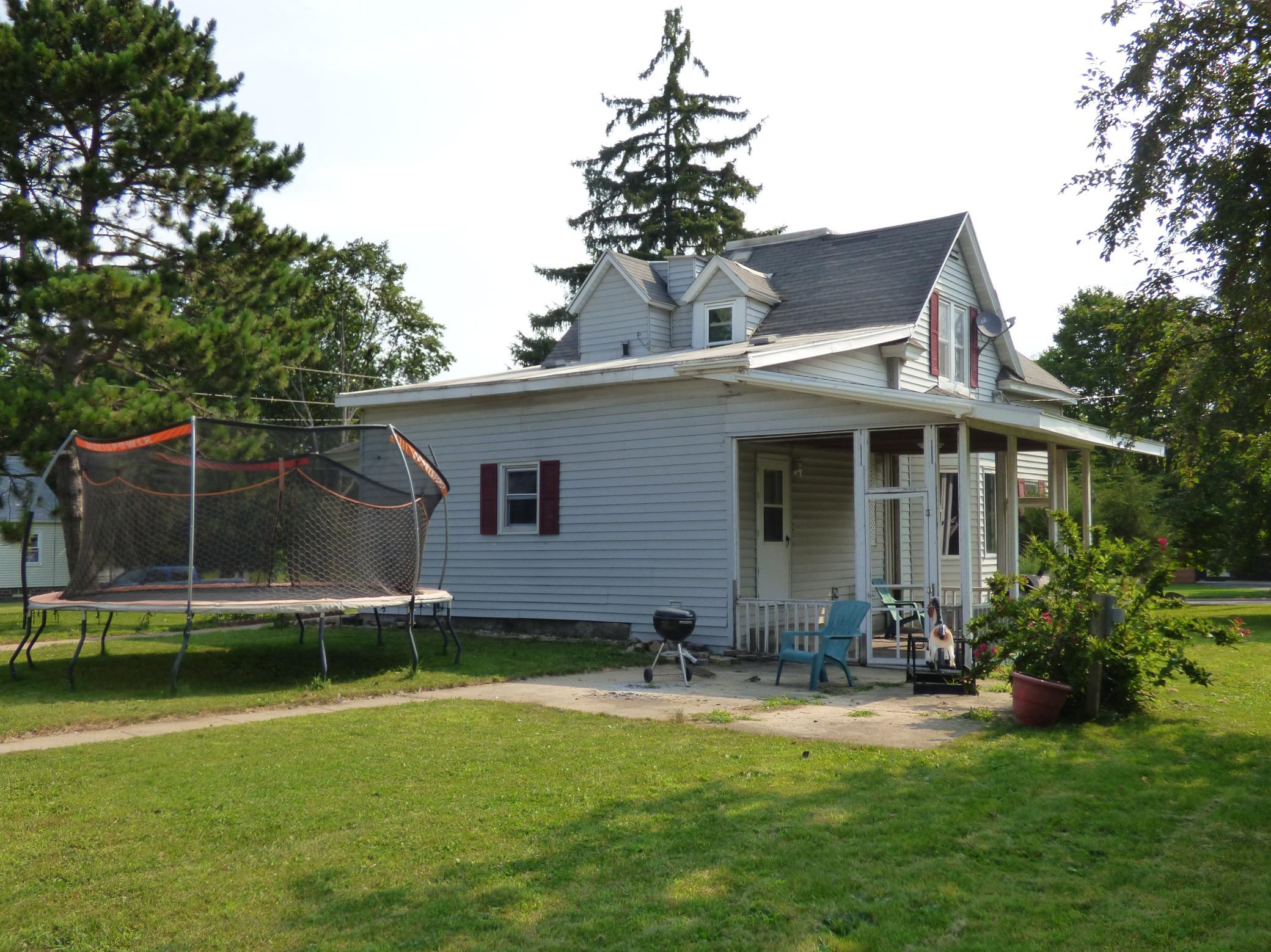 2 S Maple Avenue Property Photo 9