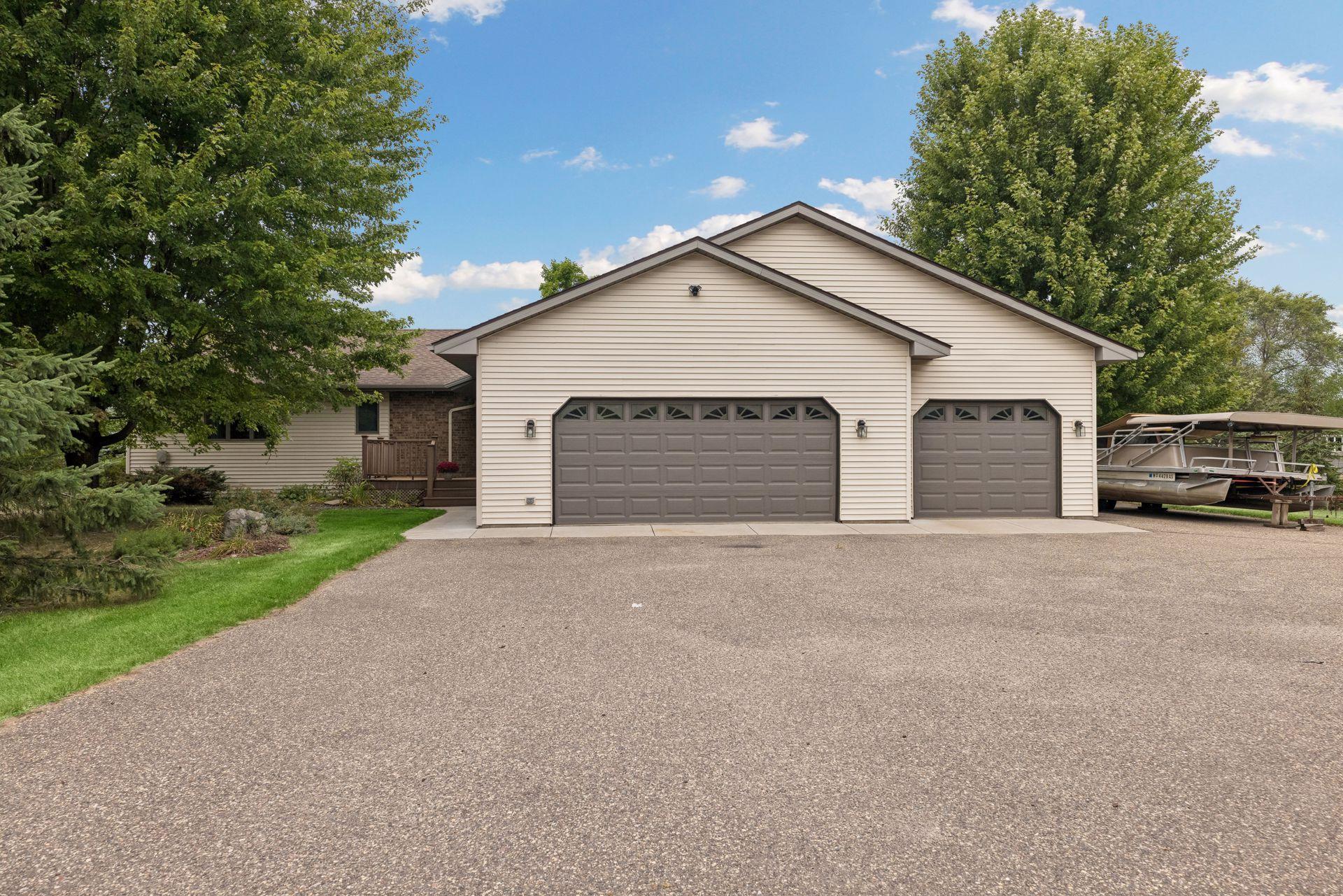 536 Raider Drive Property Photo 3