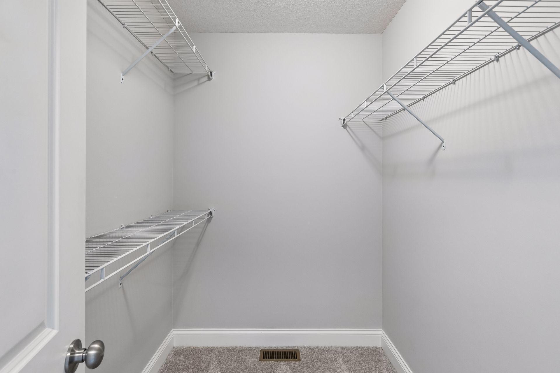 18001 Gleaming Court Property Photo 25