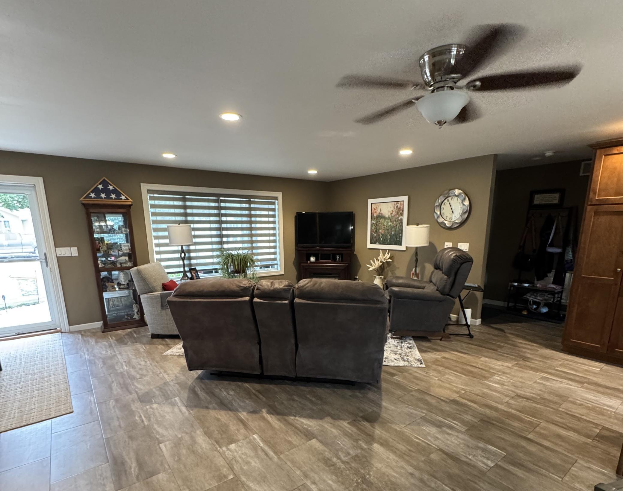 326 Rock River Drive Property Photo 4