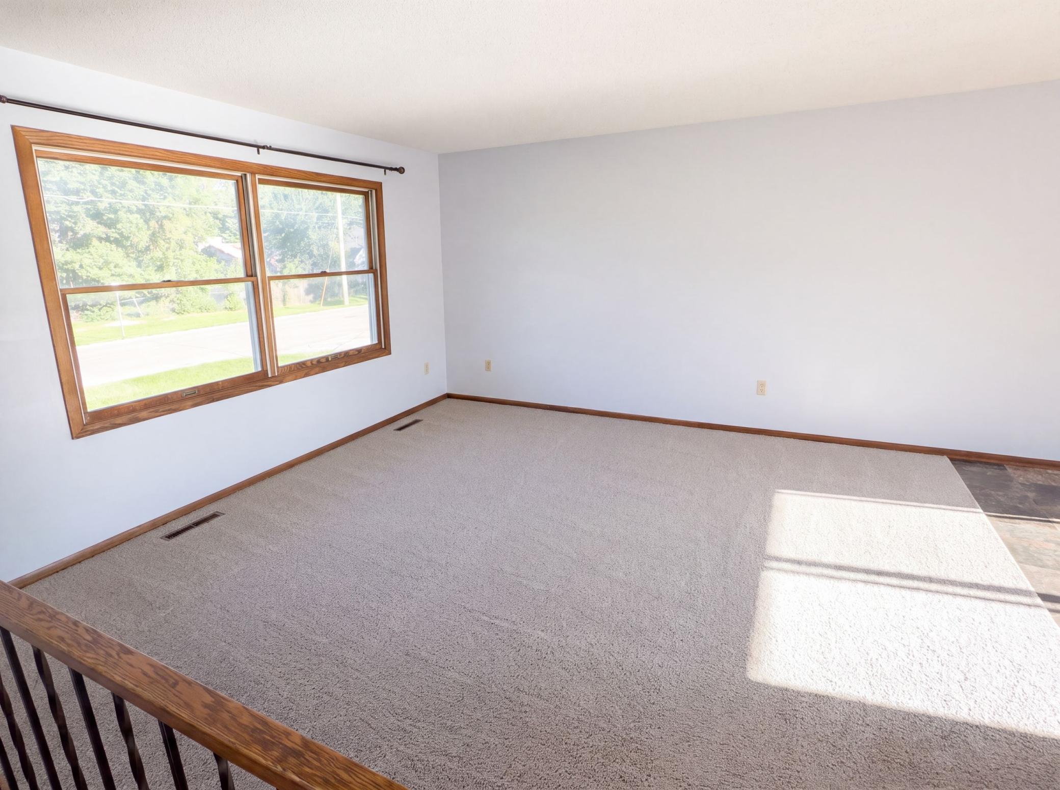1720 24th Avenue Se Property Photo 8