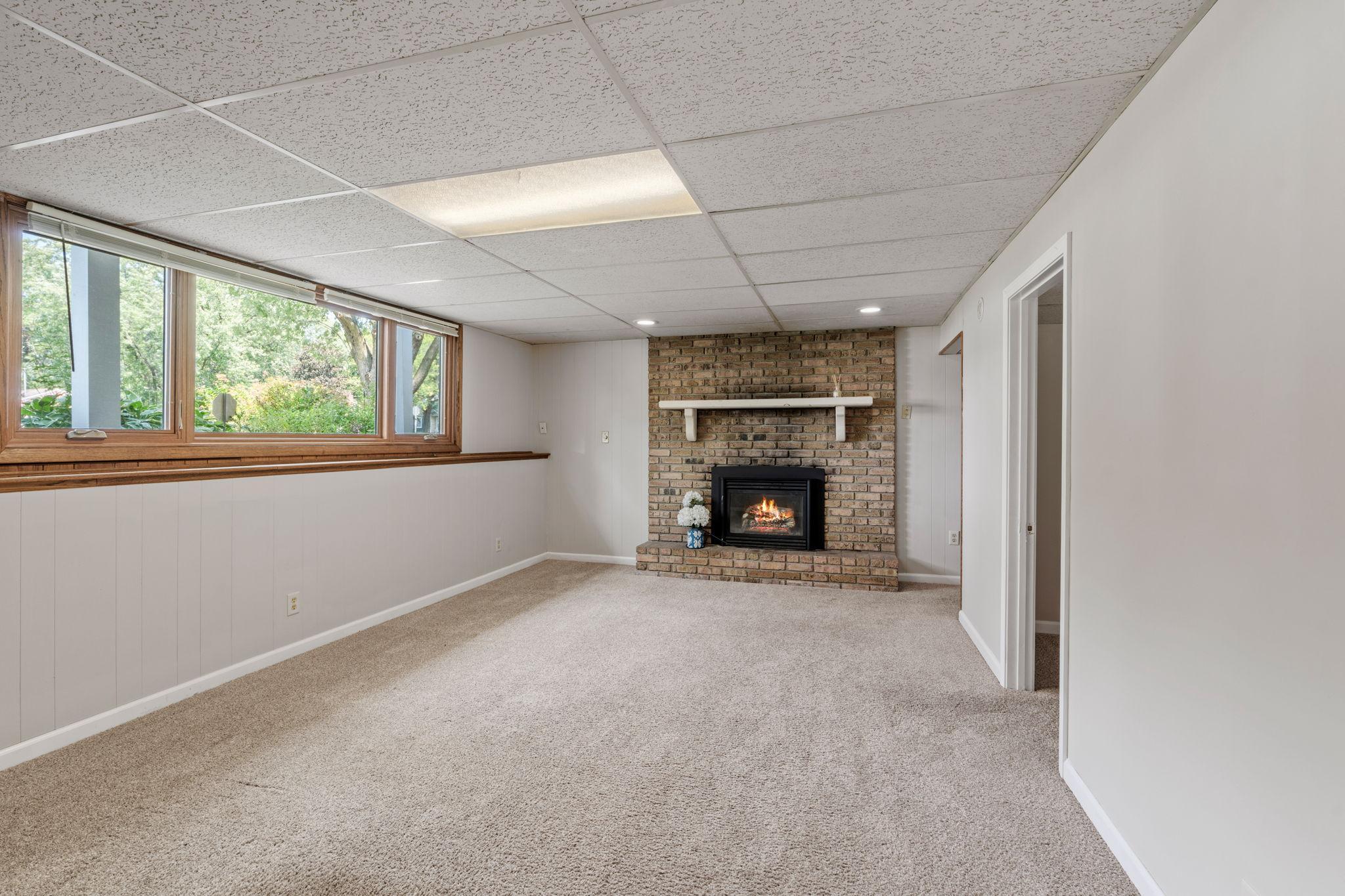 444 County Road B E Property Photo 32