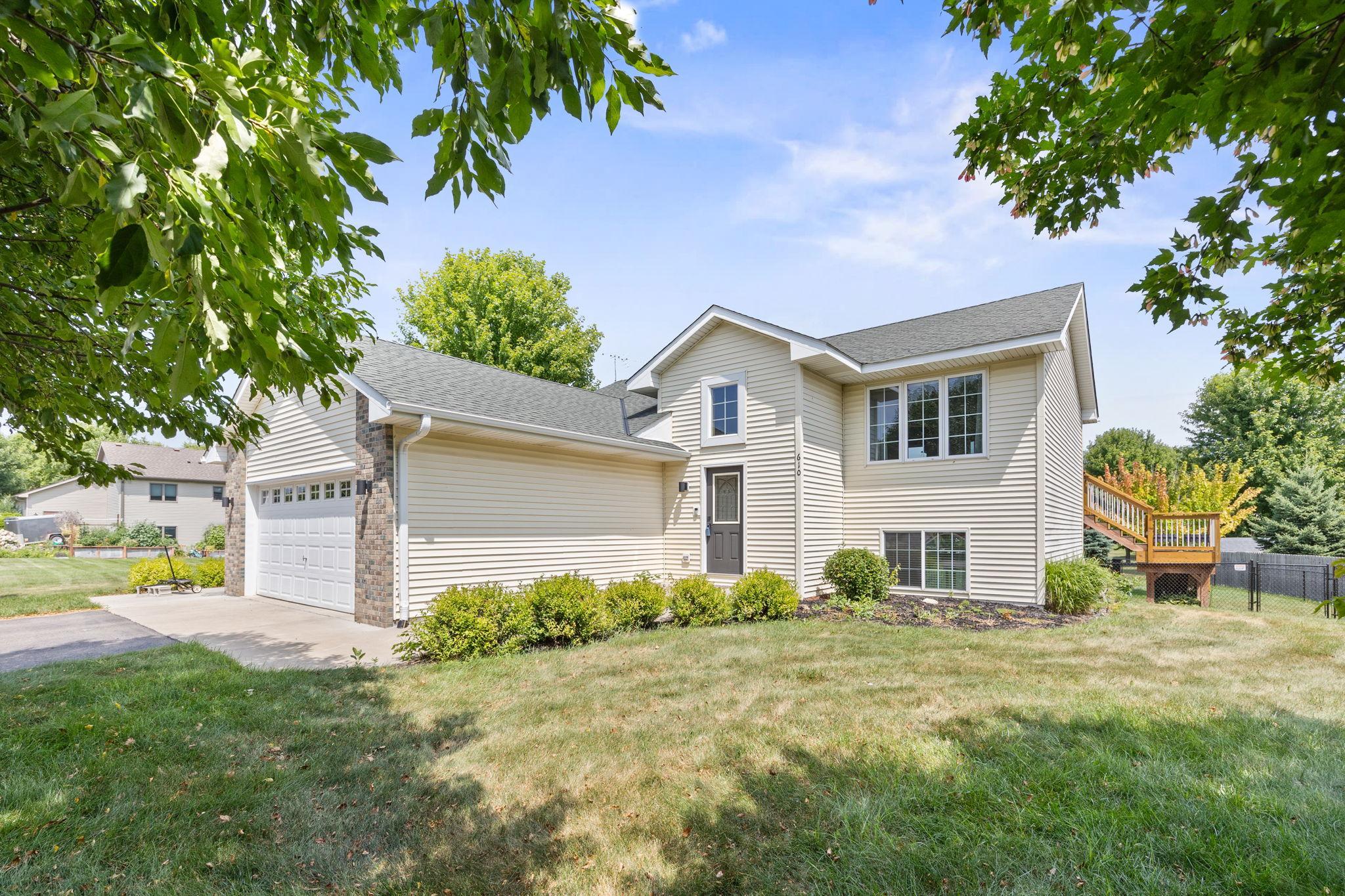 610 Cedar Avenue N Property Photo 1