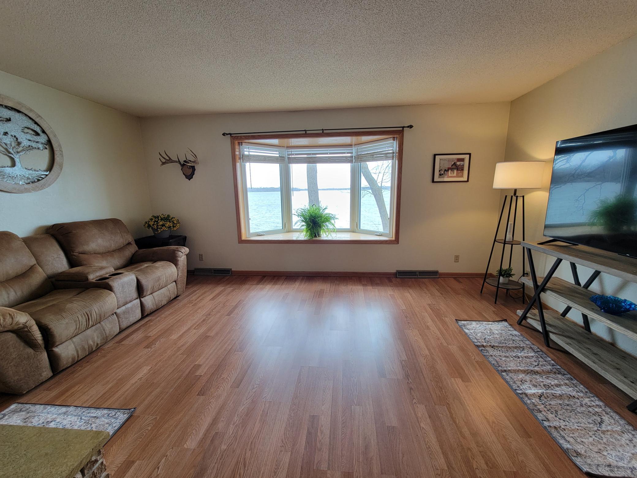 4018 N Eagle Road Property Photo 15