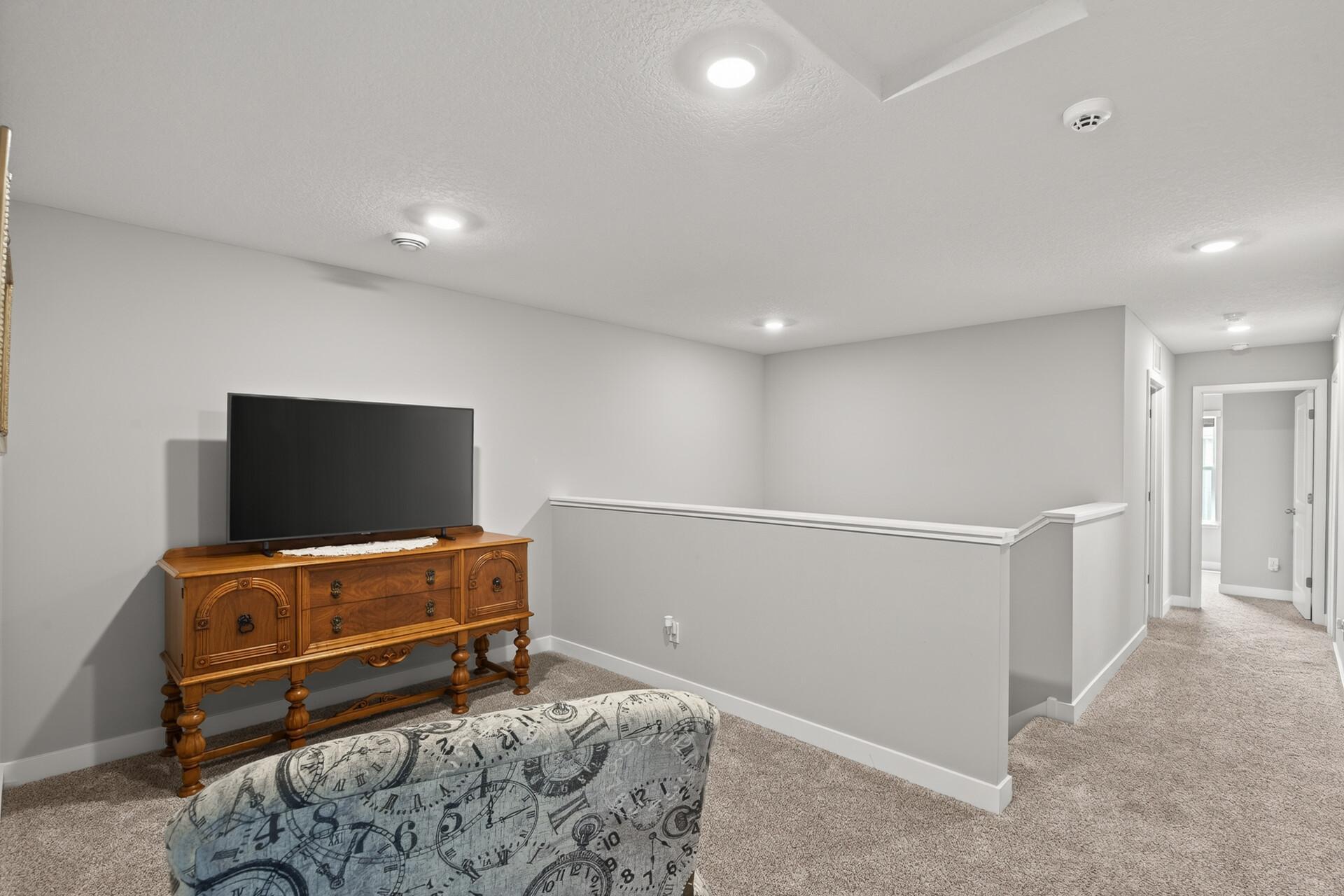 12536 Guadalcanal Circle Ne E Property Photo 17