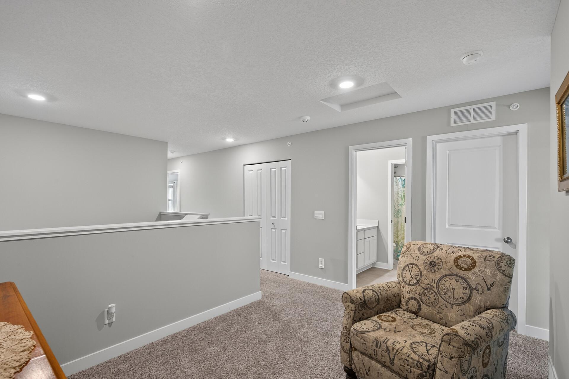 12536 Guadalcanal Circle Ne E Property Photo 18