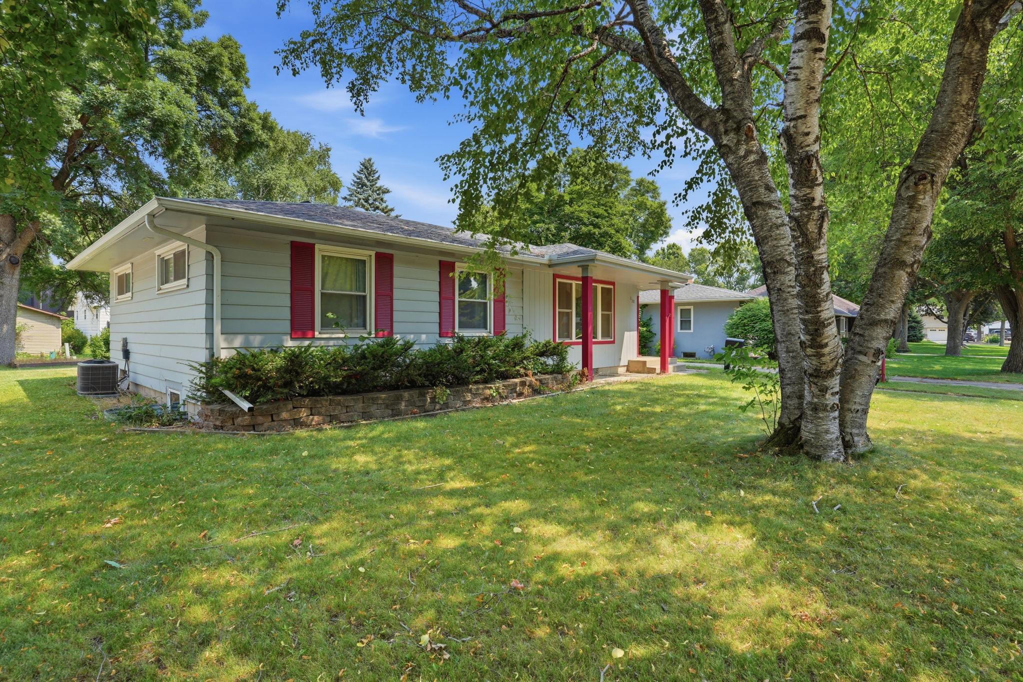 1120 Quincy Avenue Property Photo 3