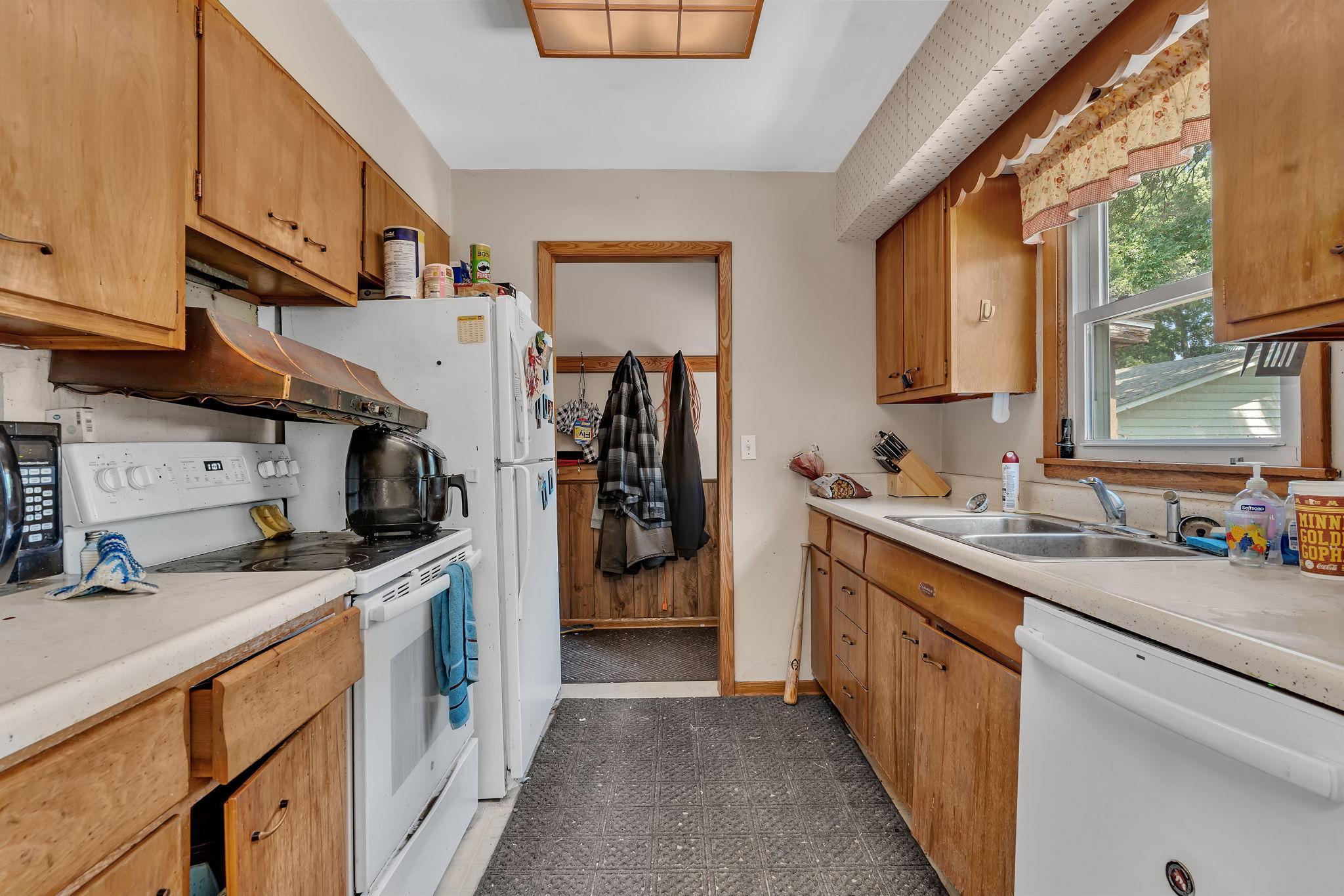 1120 Quincy Avenue Property Photo 6
