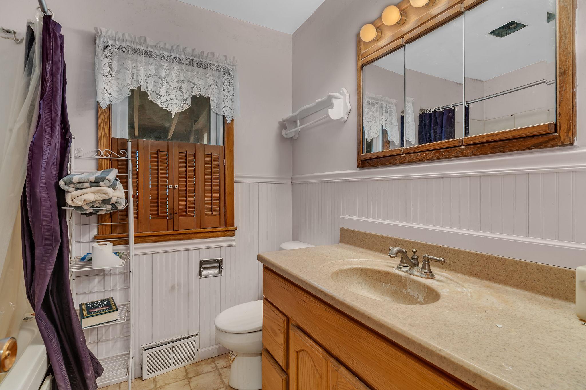 1120 Quincy Avenue Property Photo 8