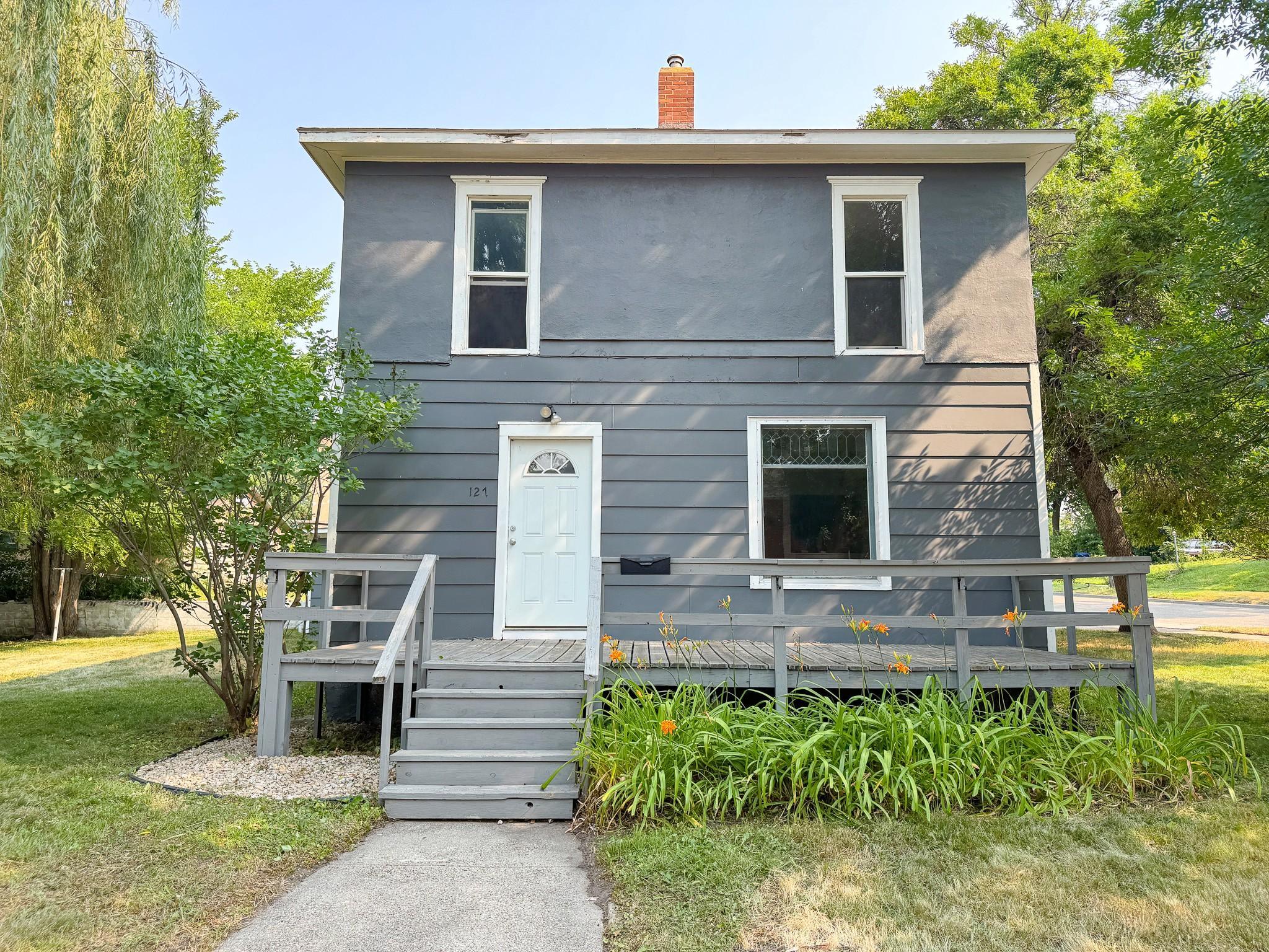 127 E Summit Avenue Property Photo 1