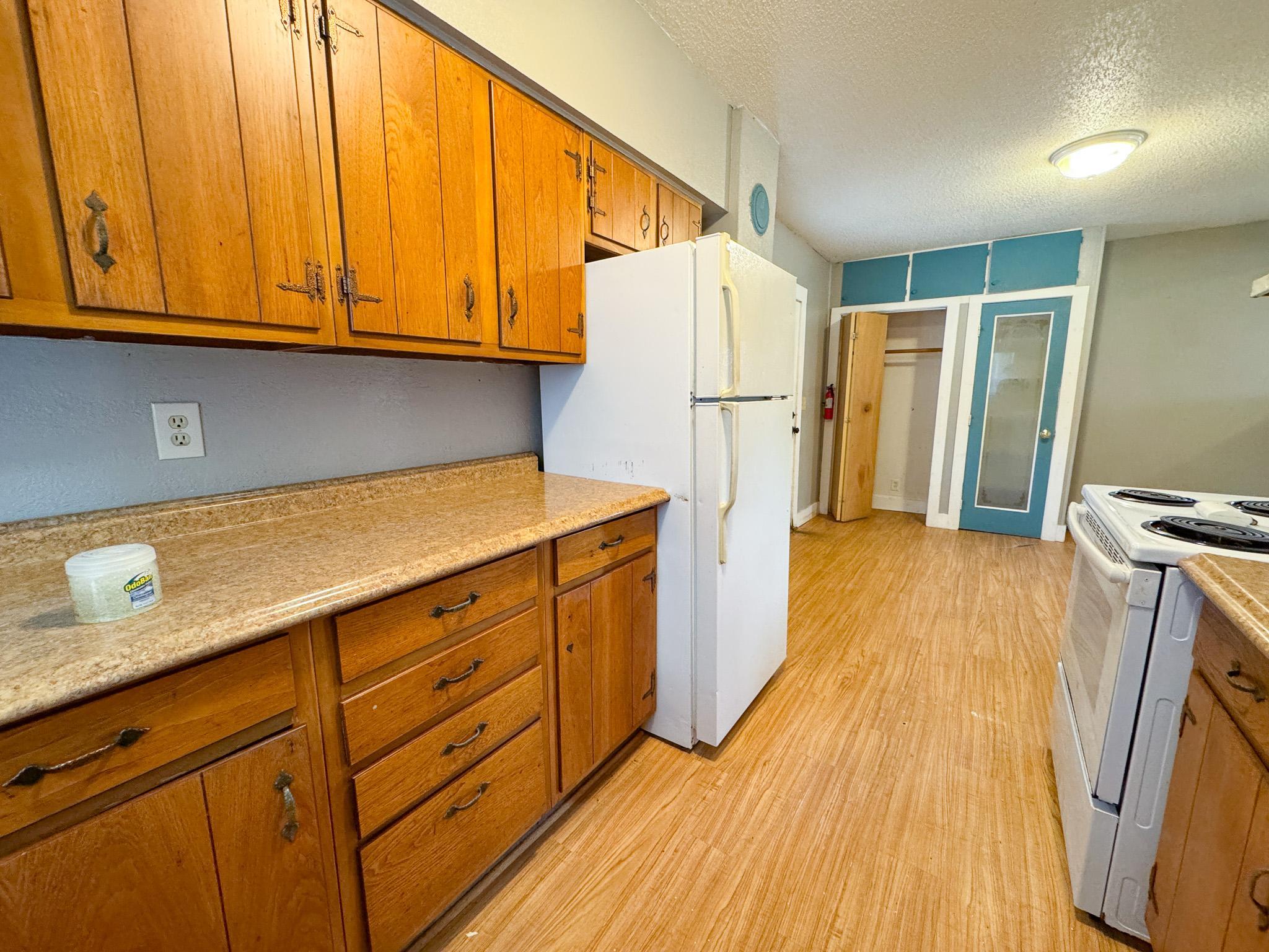 127 E Summit Avenue Property Photo 8