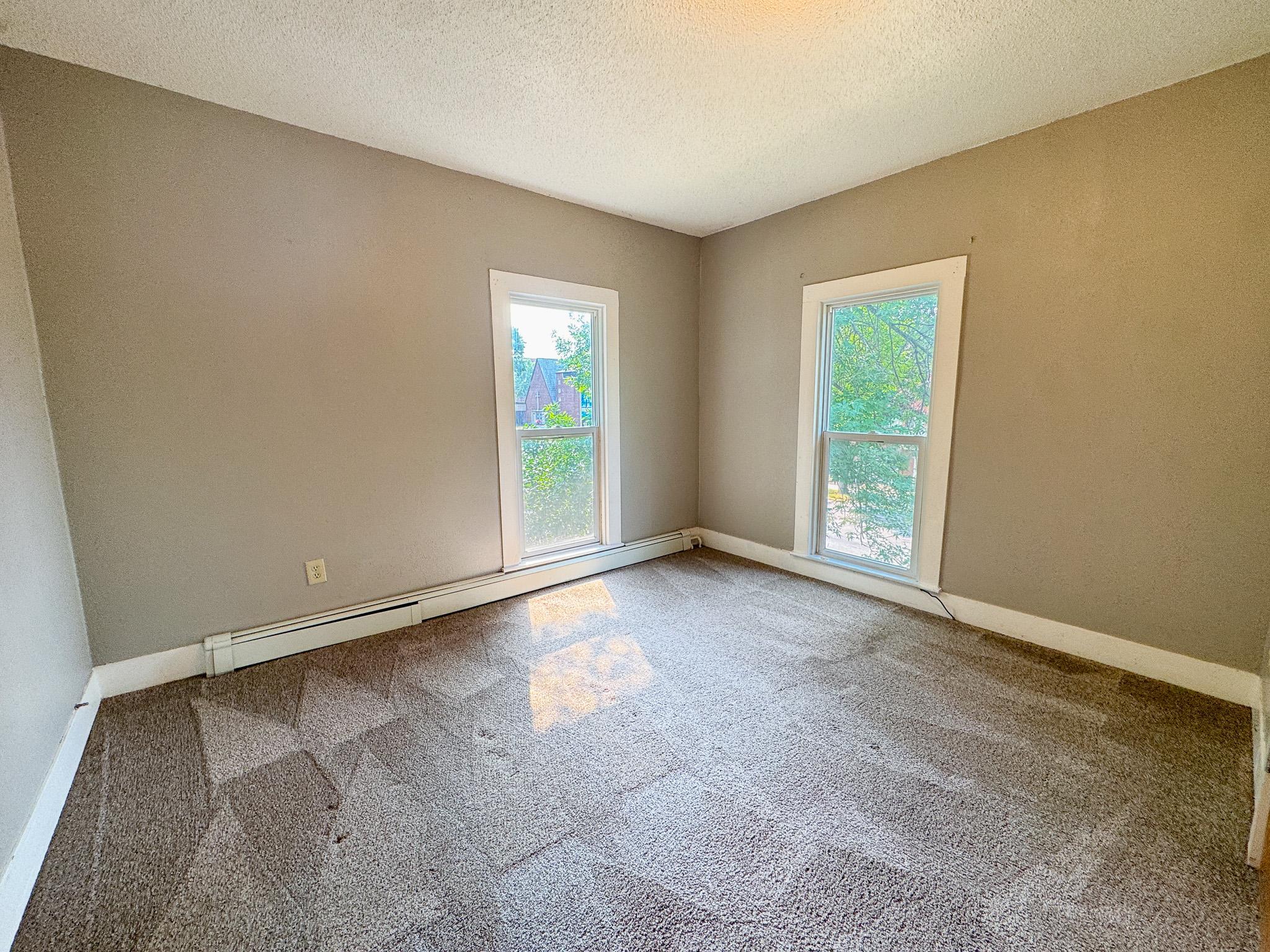 127 E Summit Avenue Property Photo 22