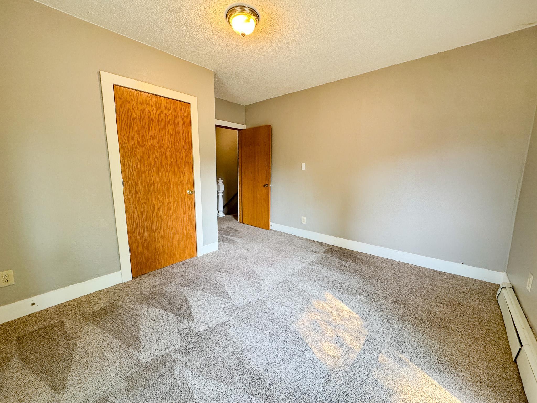 127 E Summit Avenue Property Photo 23