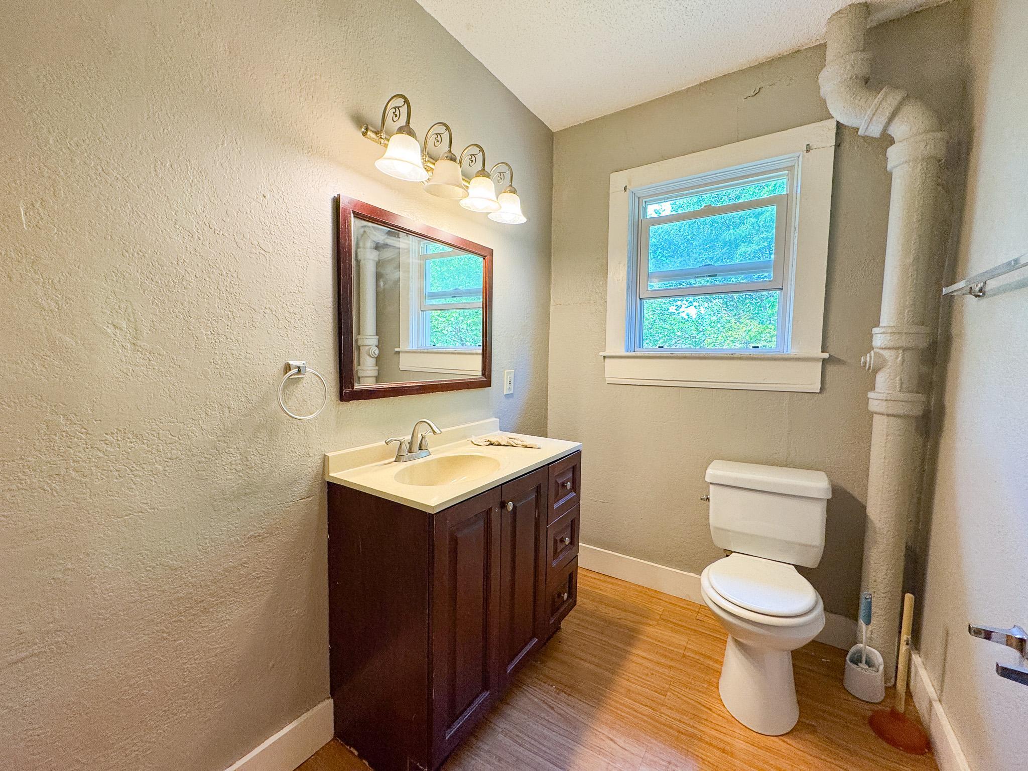 127 E Summit Avenue Property Photo 32
