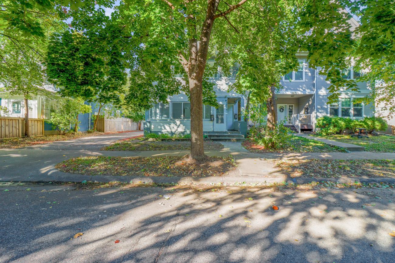 2814 Colfax Avenue S Property Photo 1