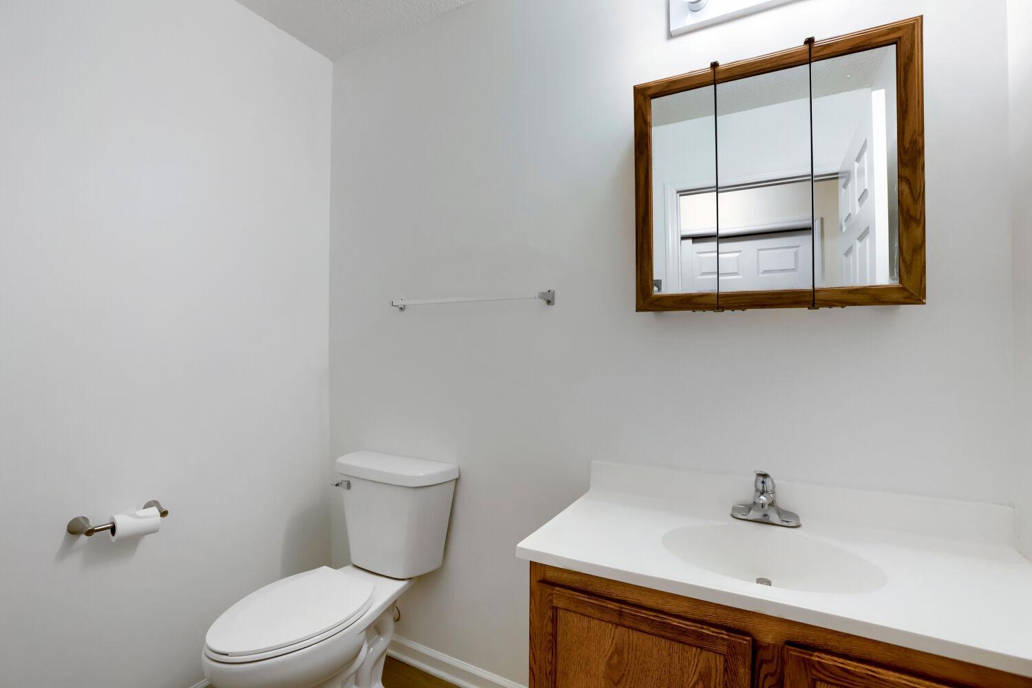 4903 Hamlet Avenue N Property Photo 17