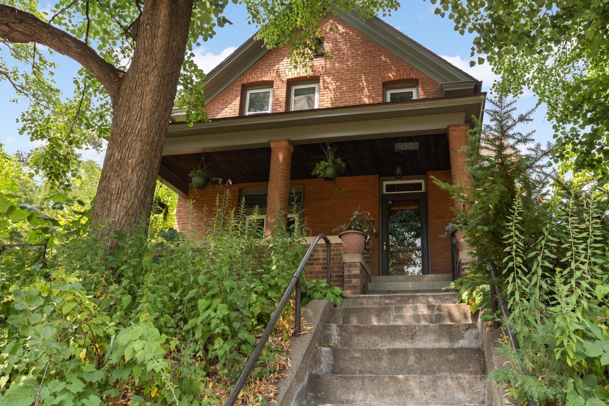 155 Page Street E Property Photo 1