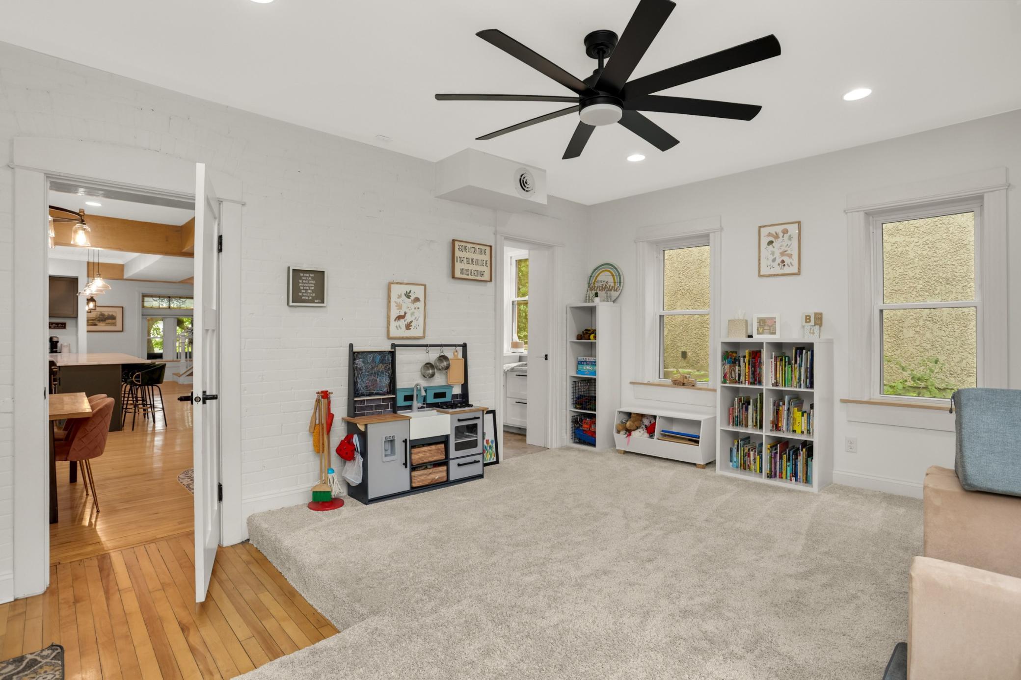 155 Page Street E Property Photo 21