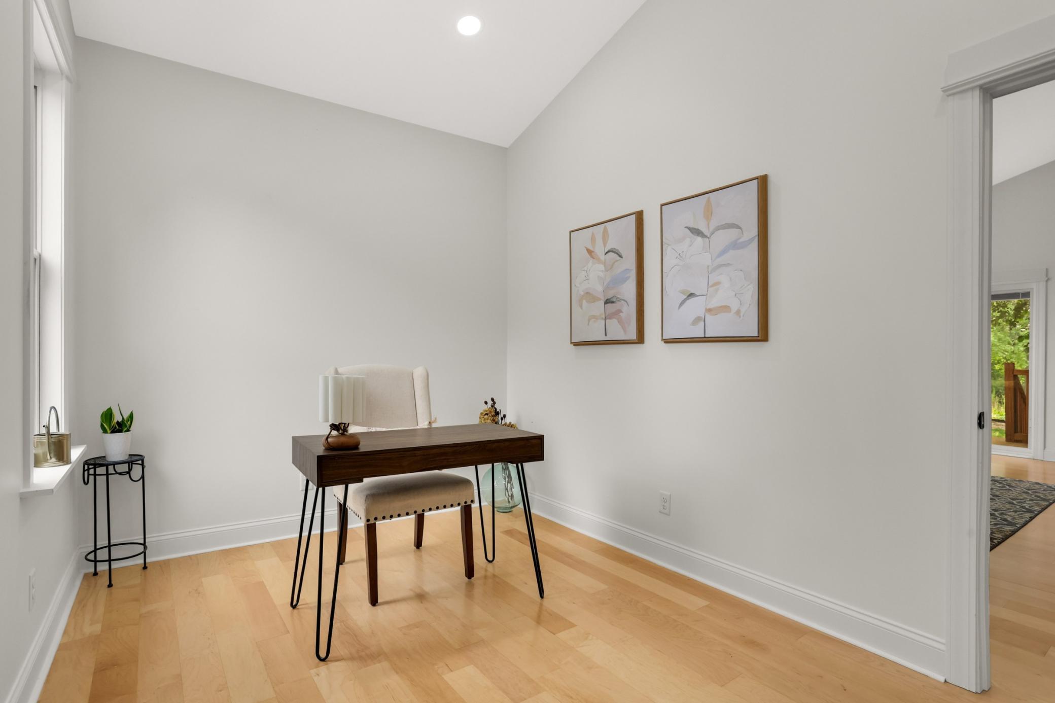 155 Page Street E Property Photo 24