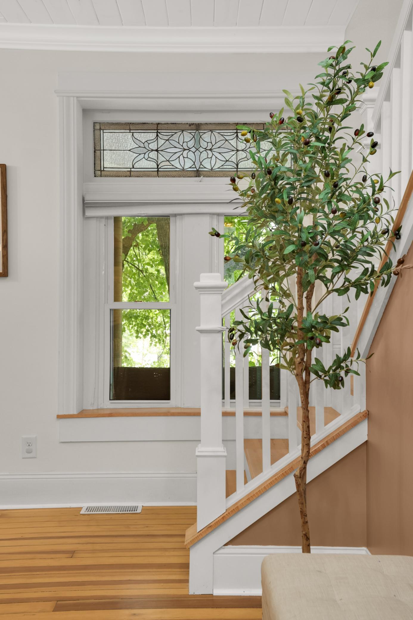 155 Page Street E Property Photo 27