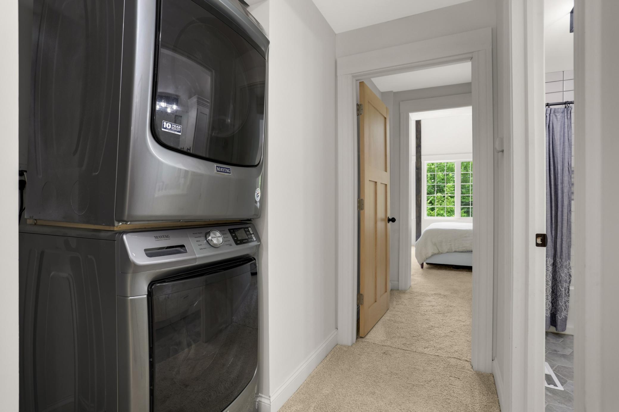 155 Page Street E Property Photo 39