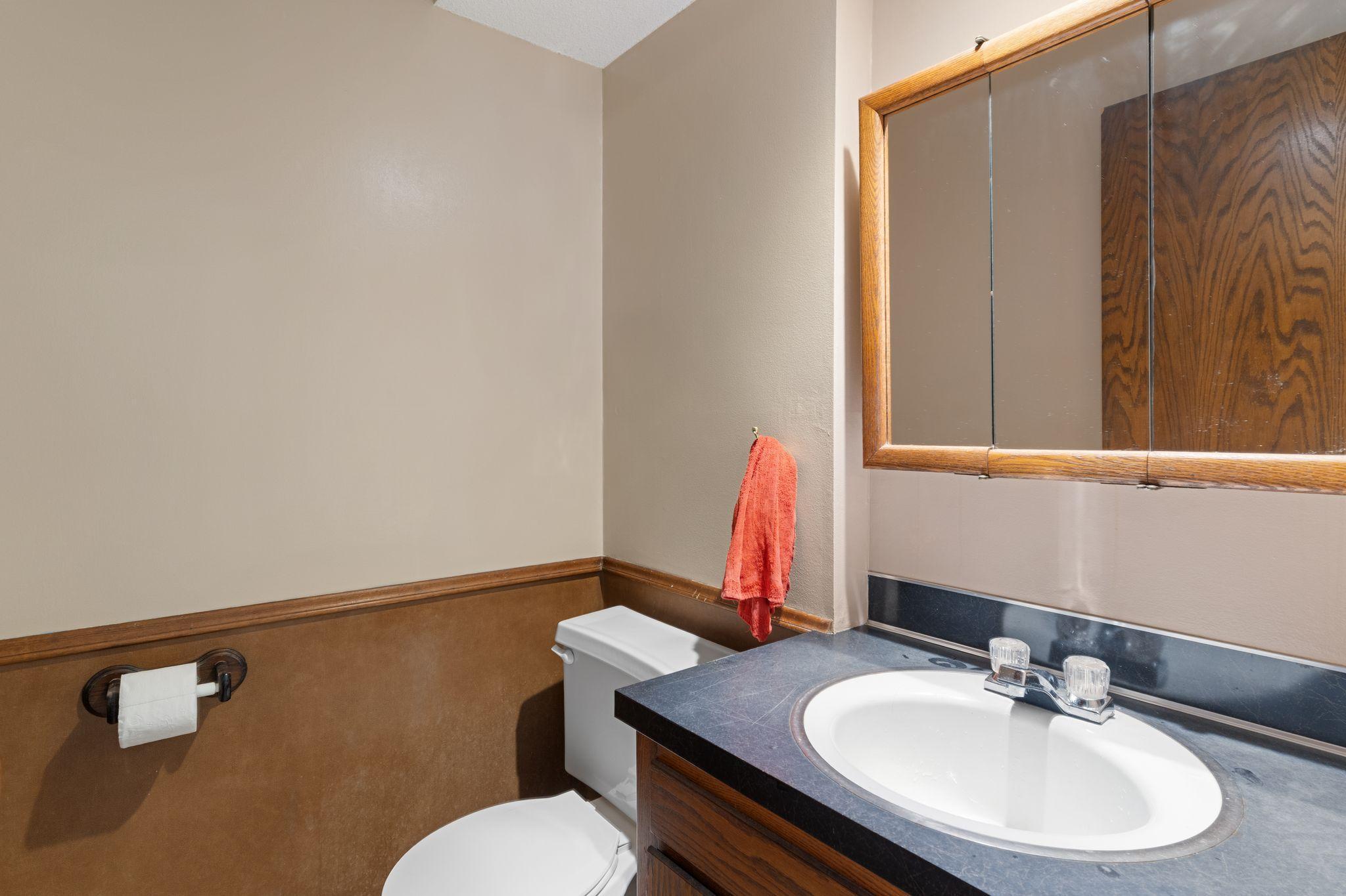 9908 Oxborough Road Property Photo 18